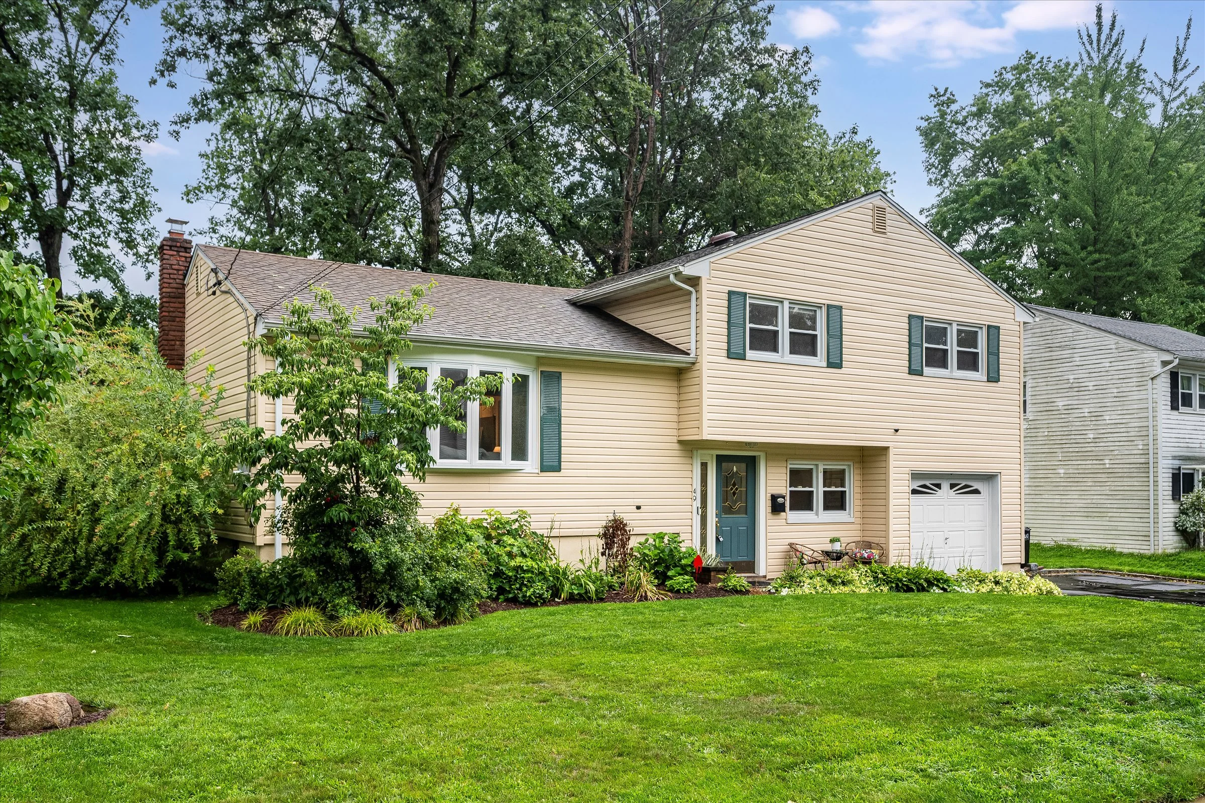 49 Crestmont Road