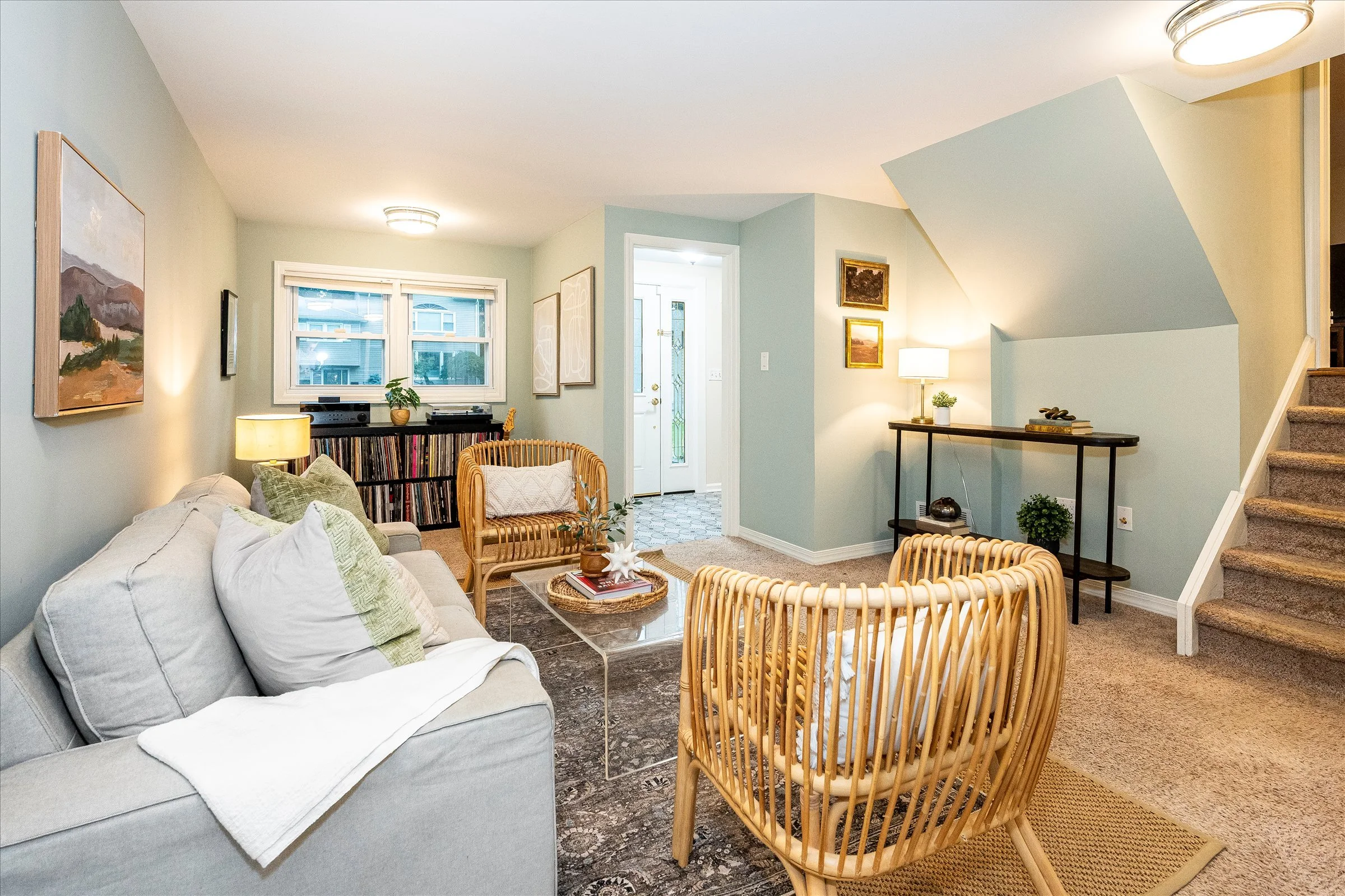 23-Family Rm 1.jpg