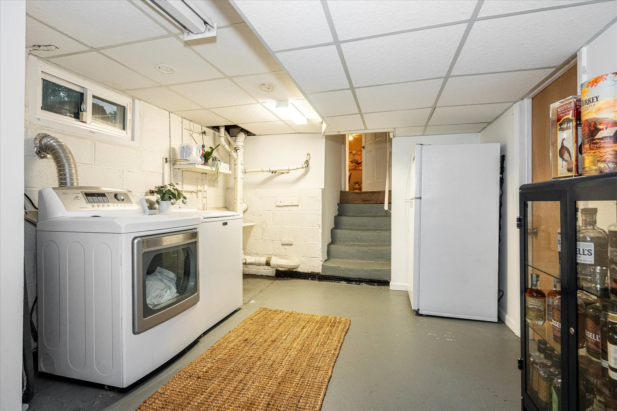 52-Basement Laundry 1.jpg