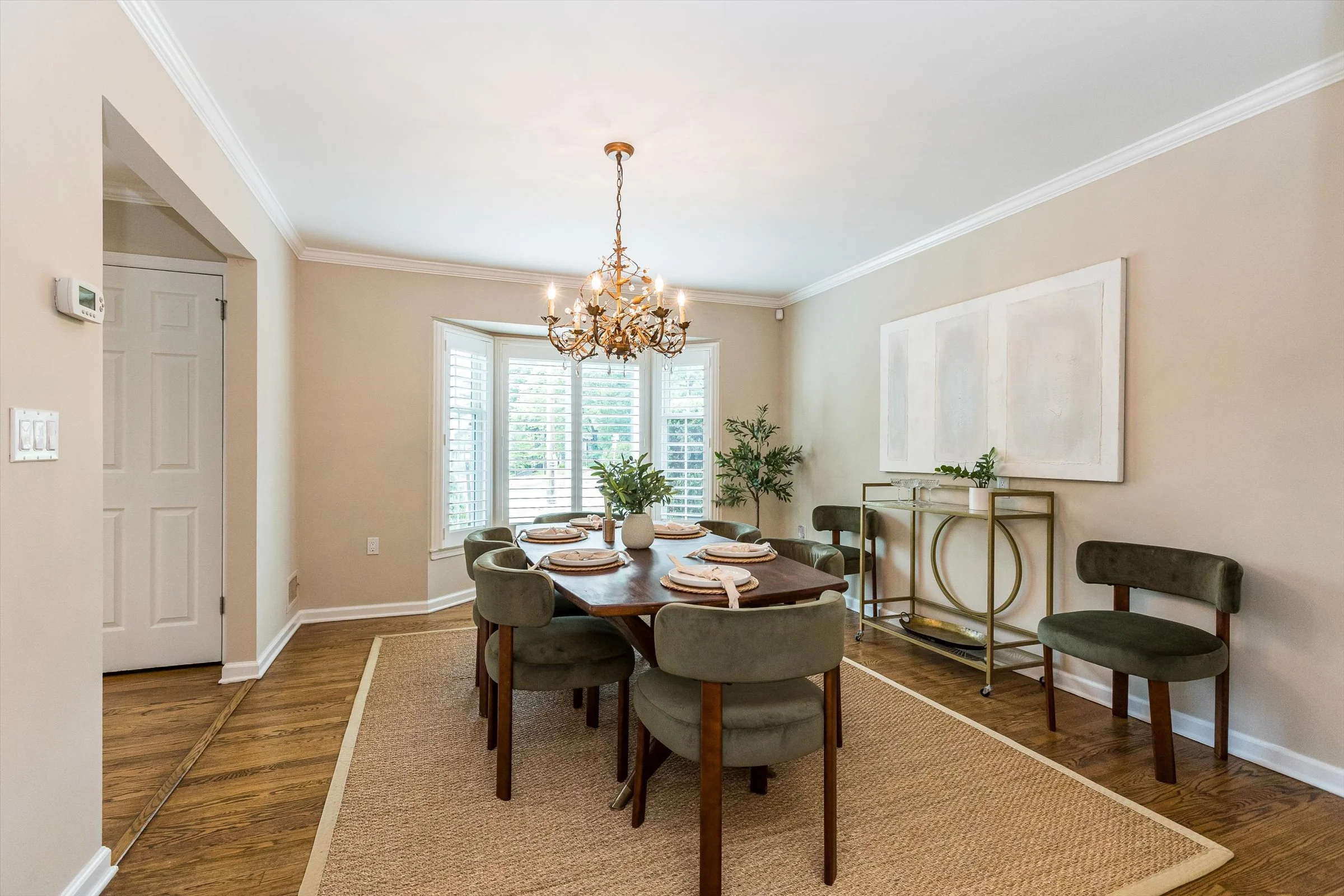 15-Dining Room.jpg
