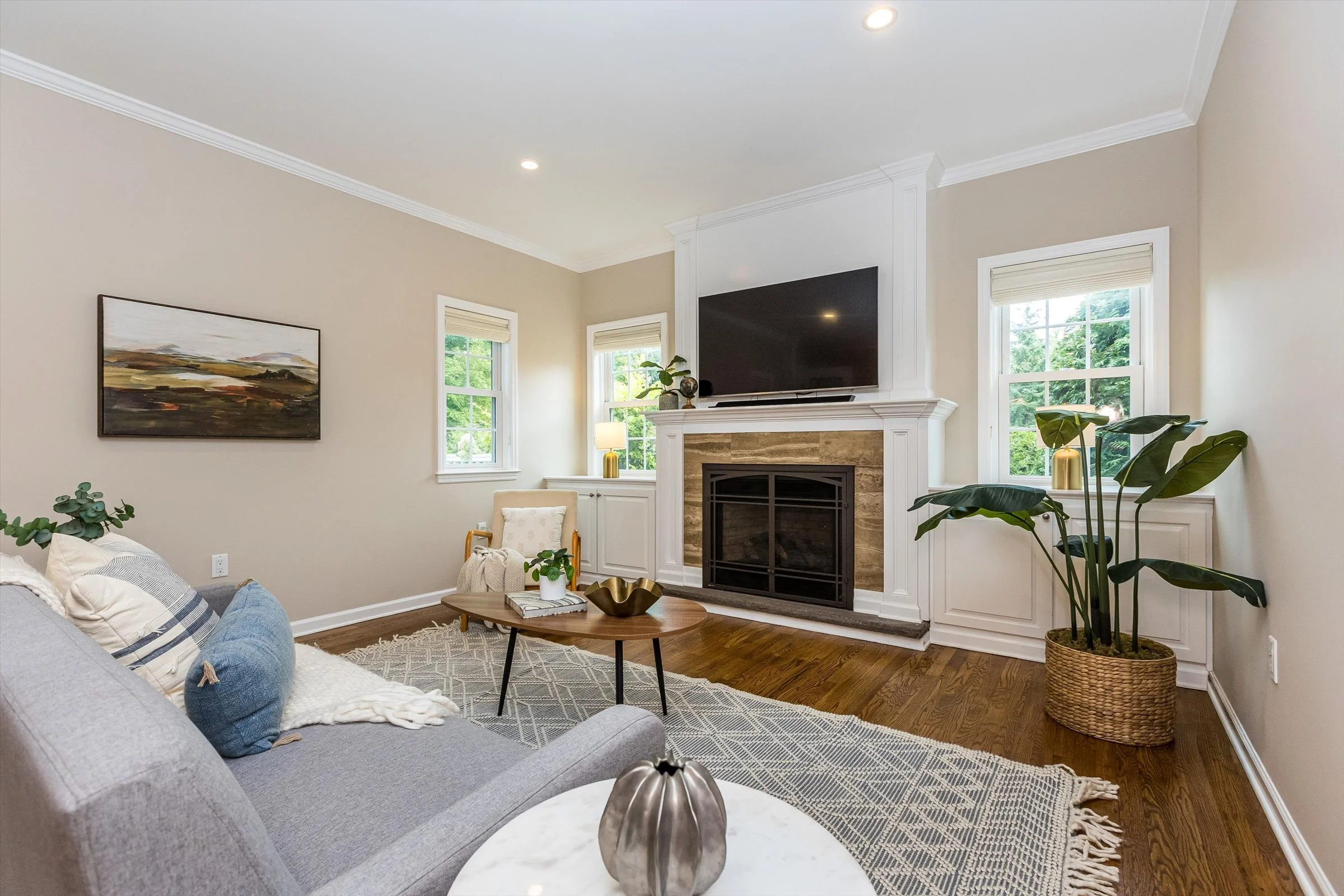 29-Family Room.jpg