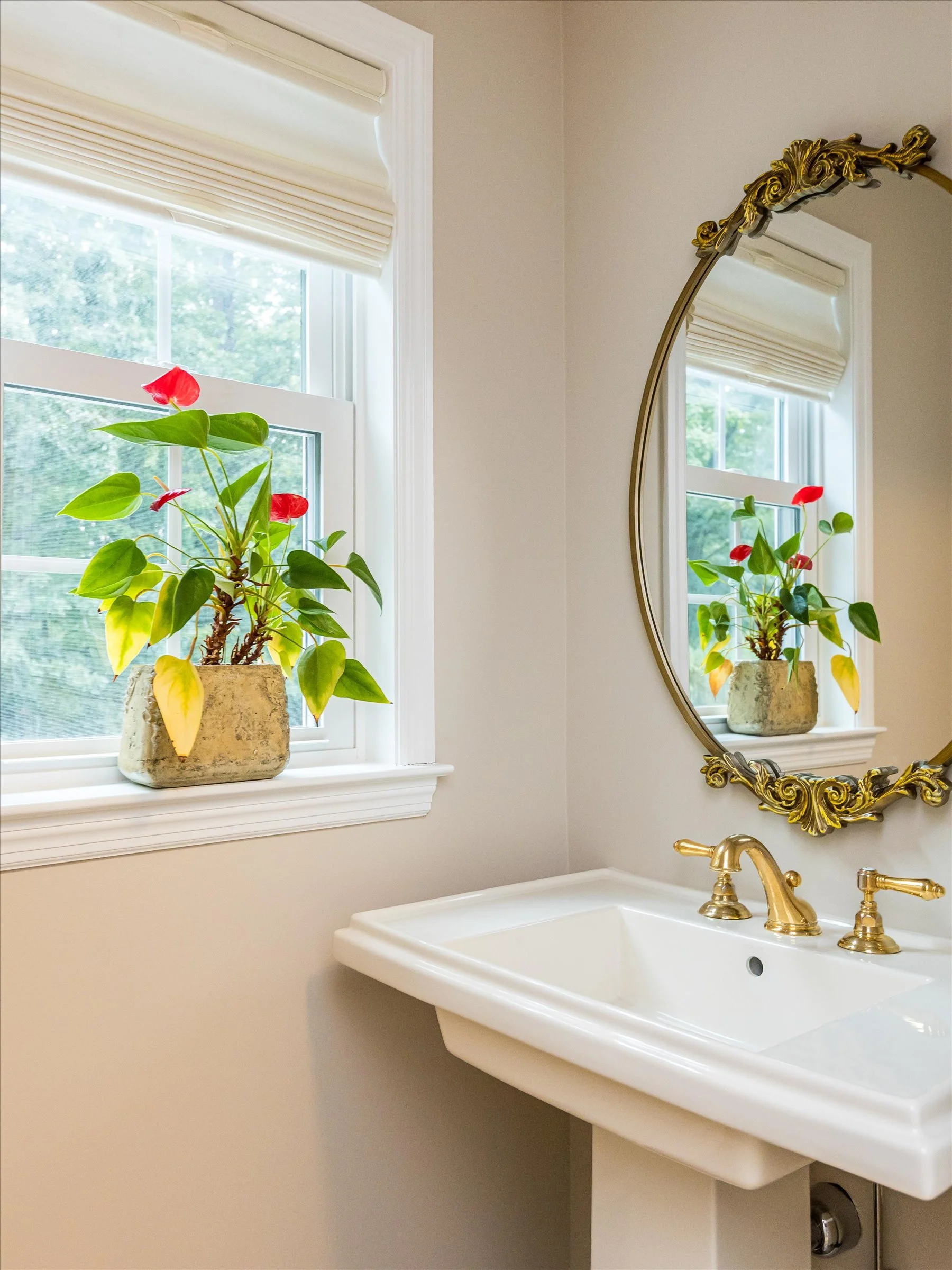 36-Powder Room.jpg