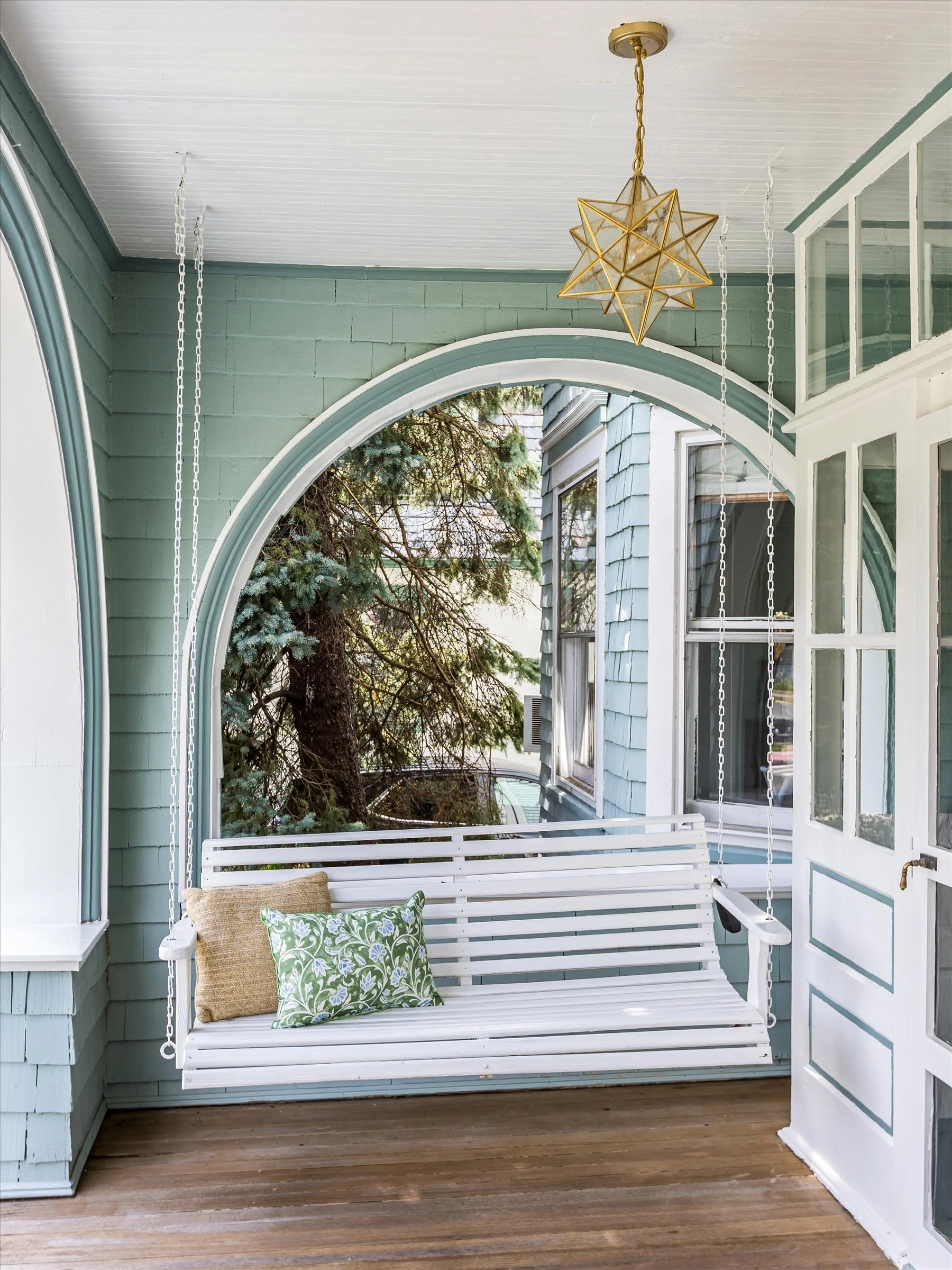 12-Front Porch.jpg