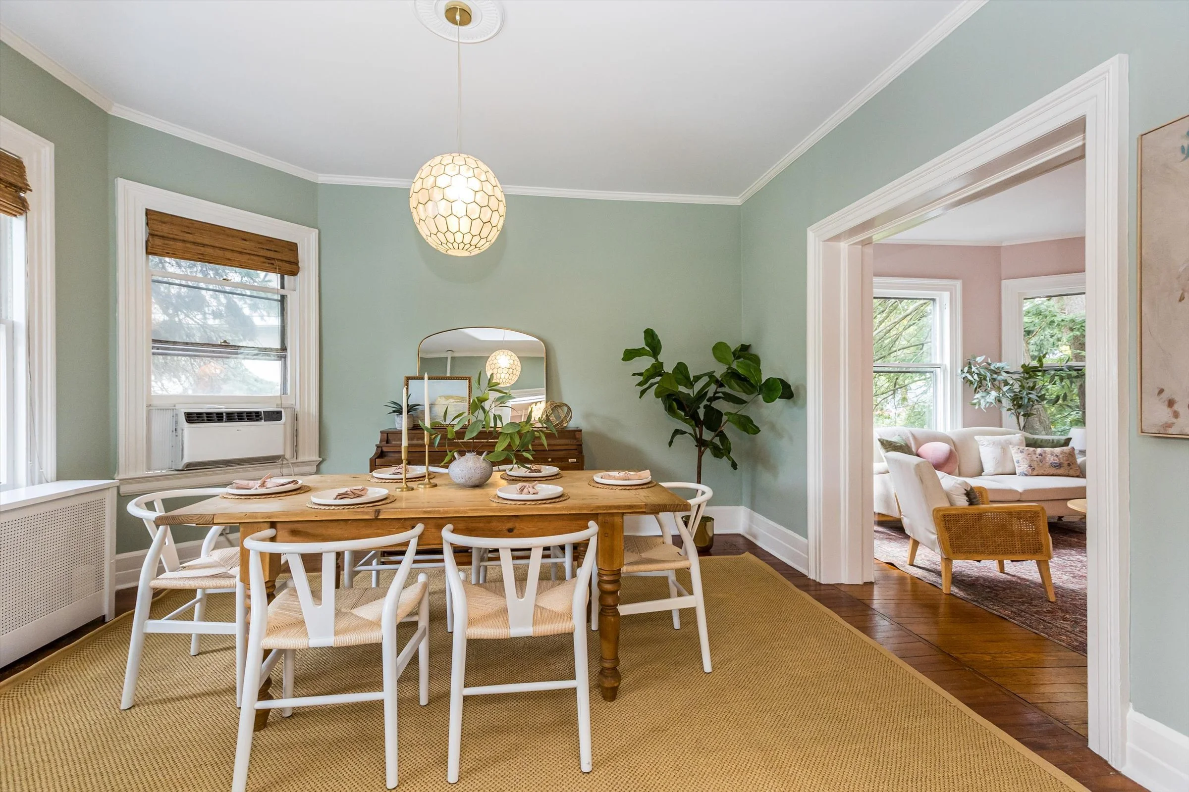 24-Dining Room.jpg