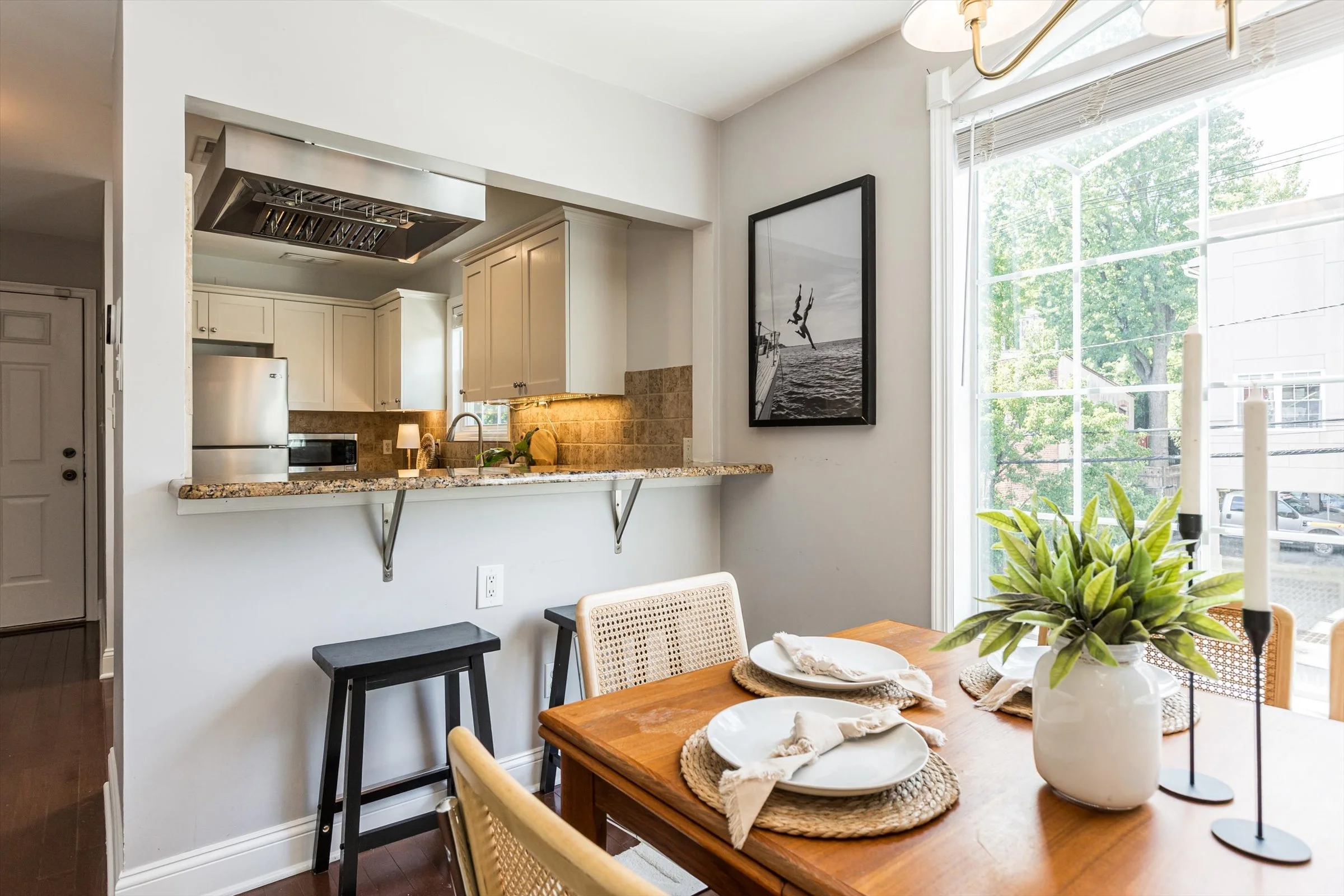 13-Kitchen.jpg
