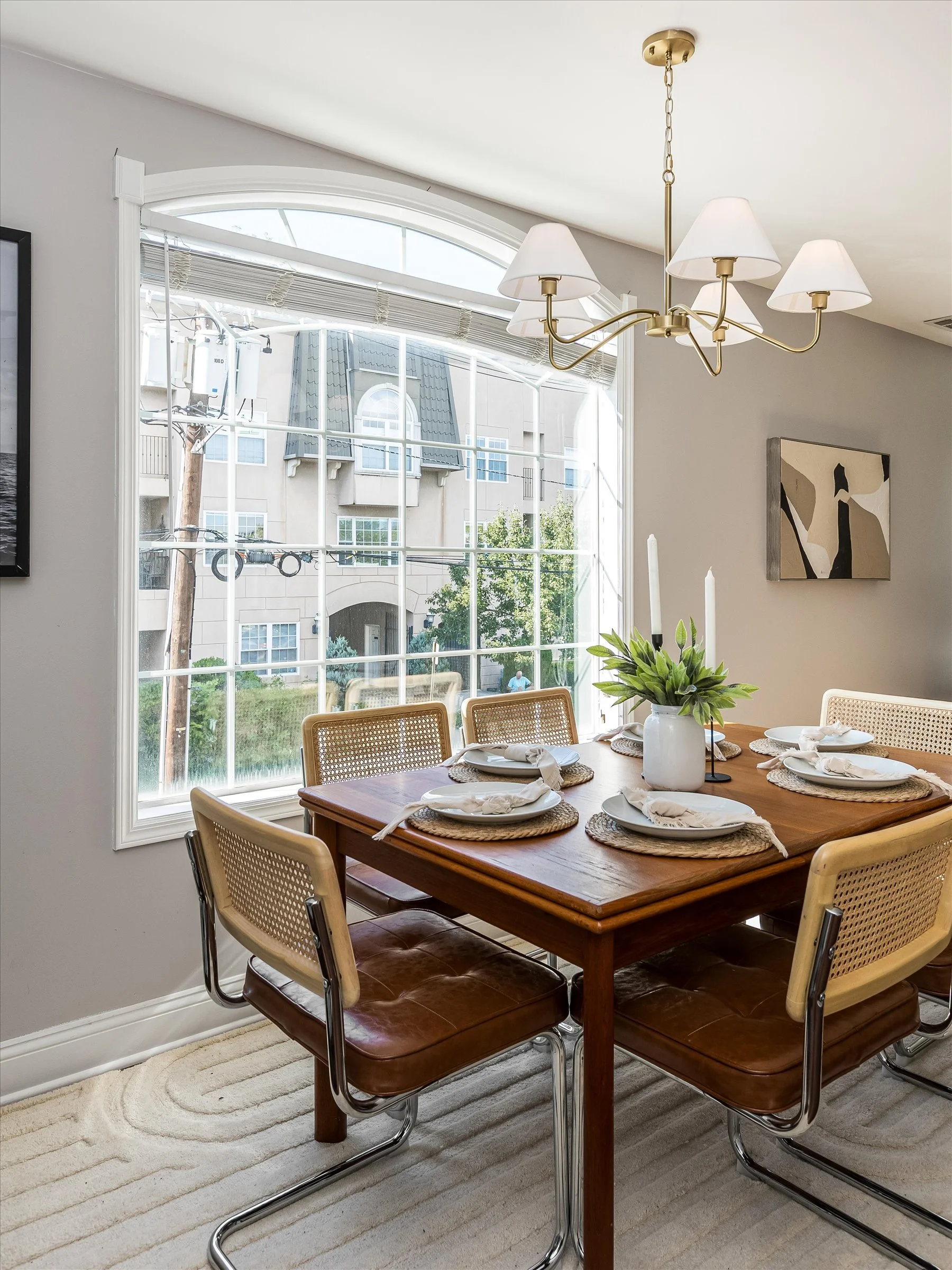 19-Dining Area.jpg