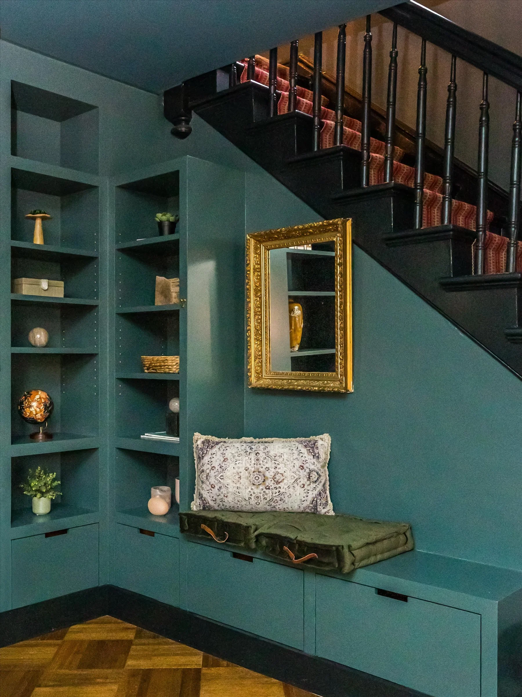 09-Living Room.jpg