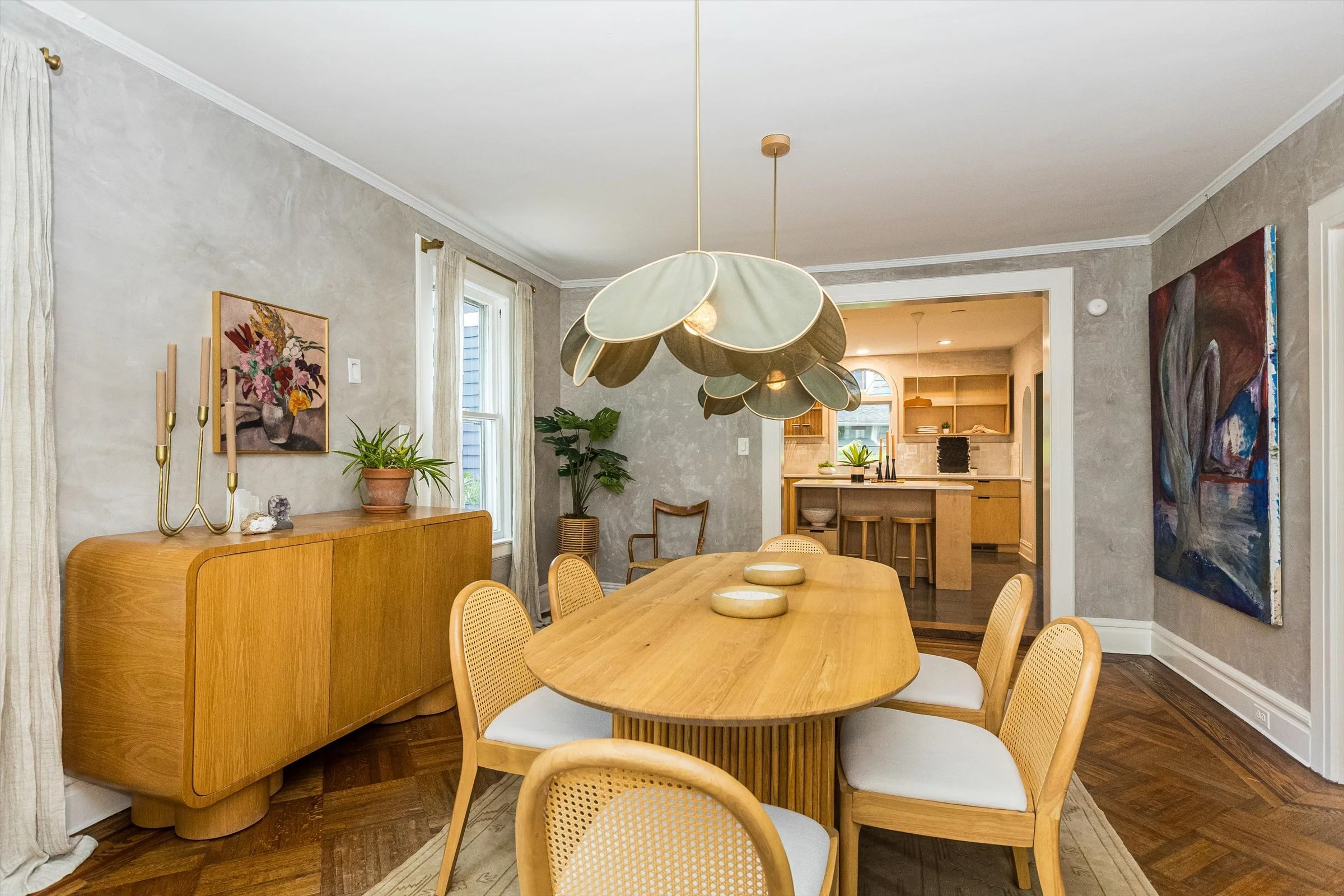 28-Dining Room.jpg