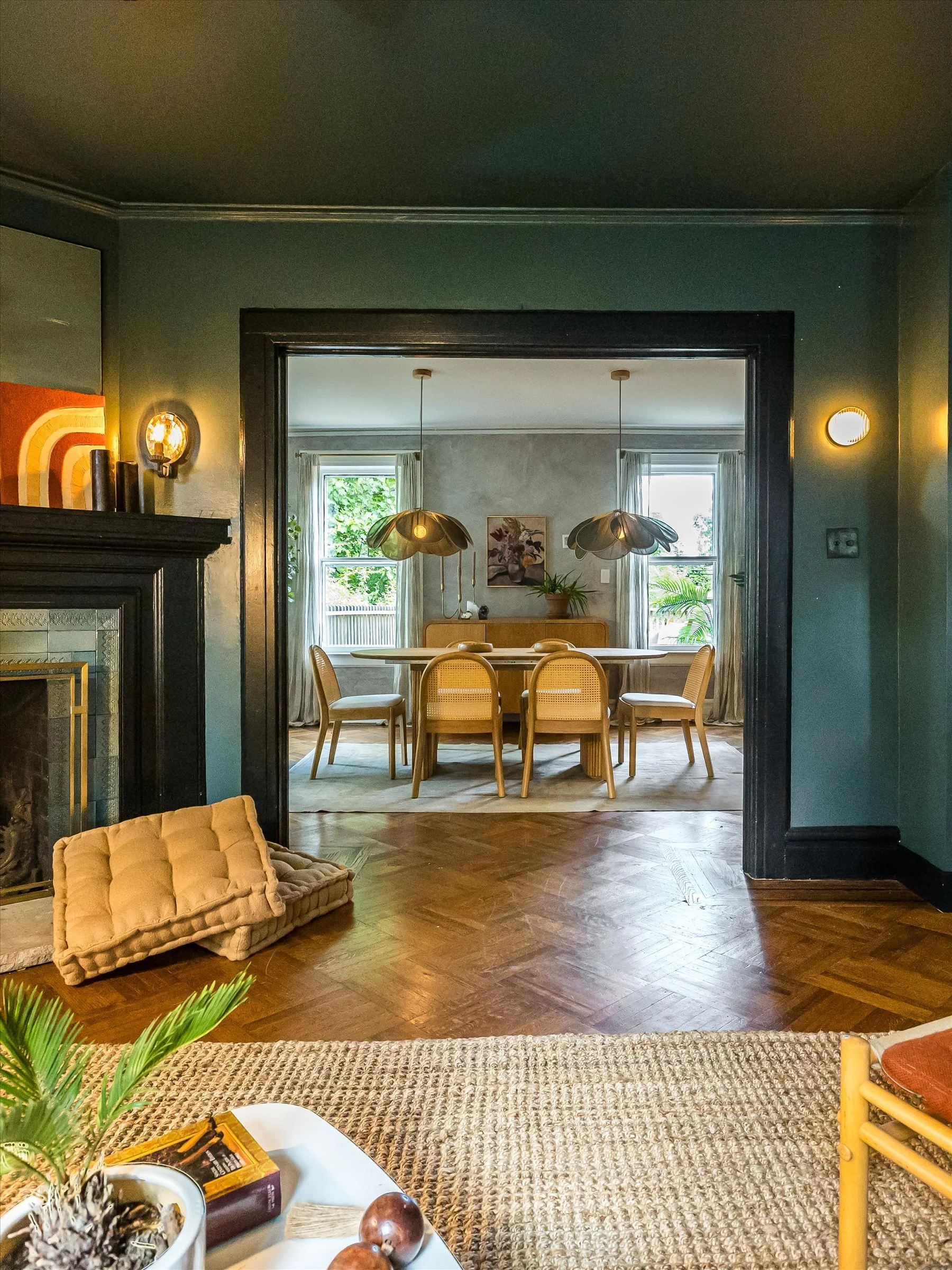 16-Living Room.jpg