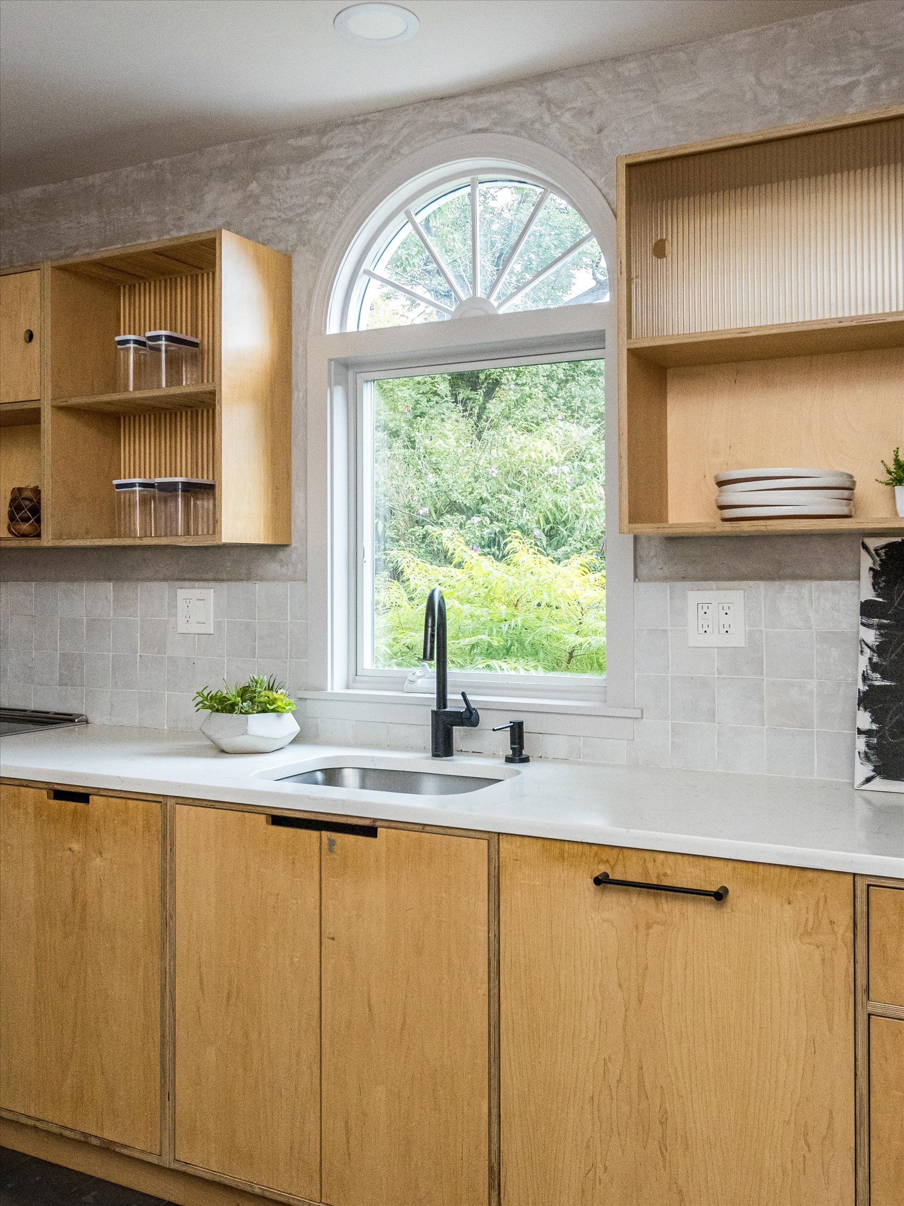 34-Kitchen.jpg