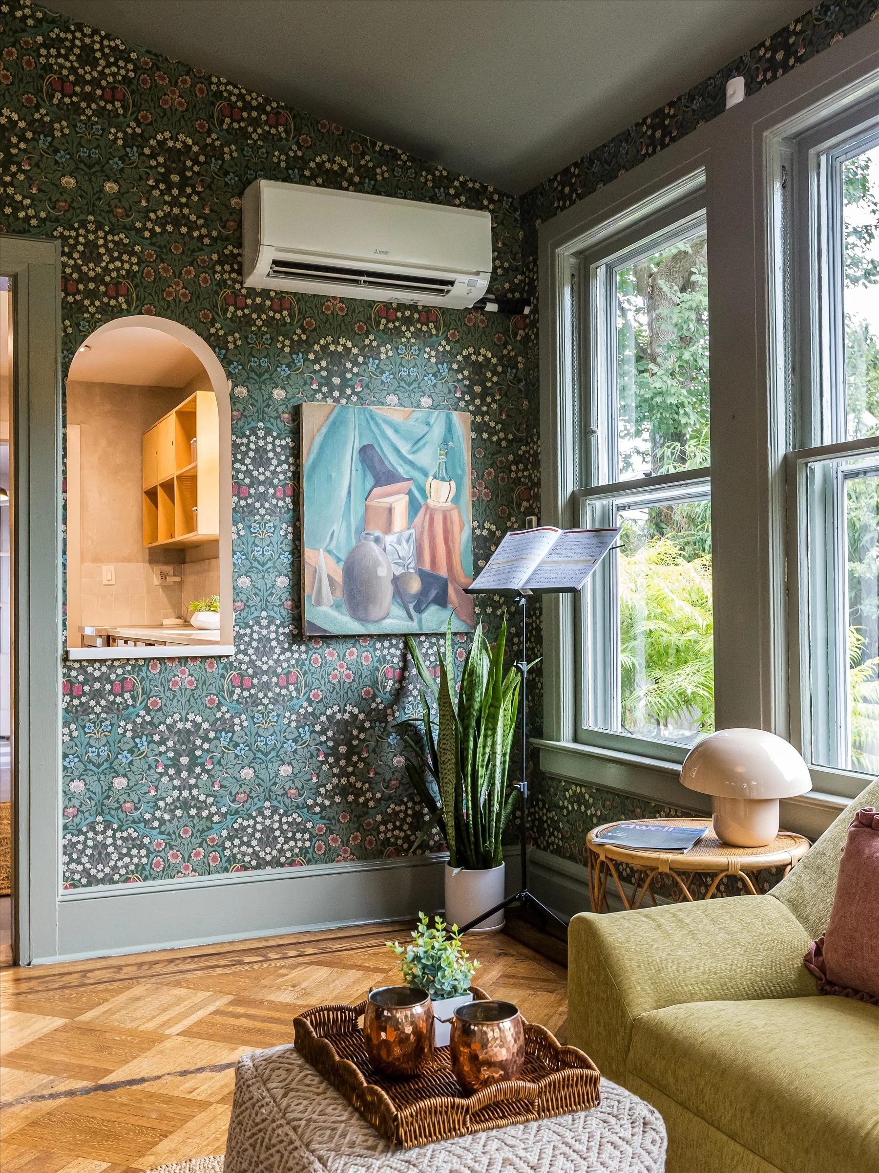 49-Sun Room.jpg