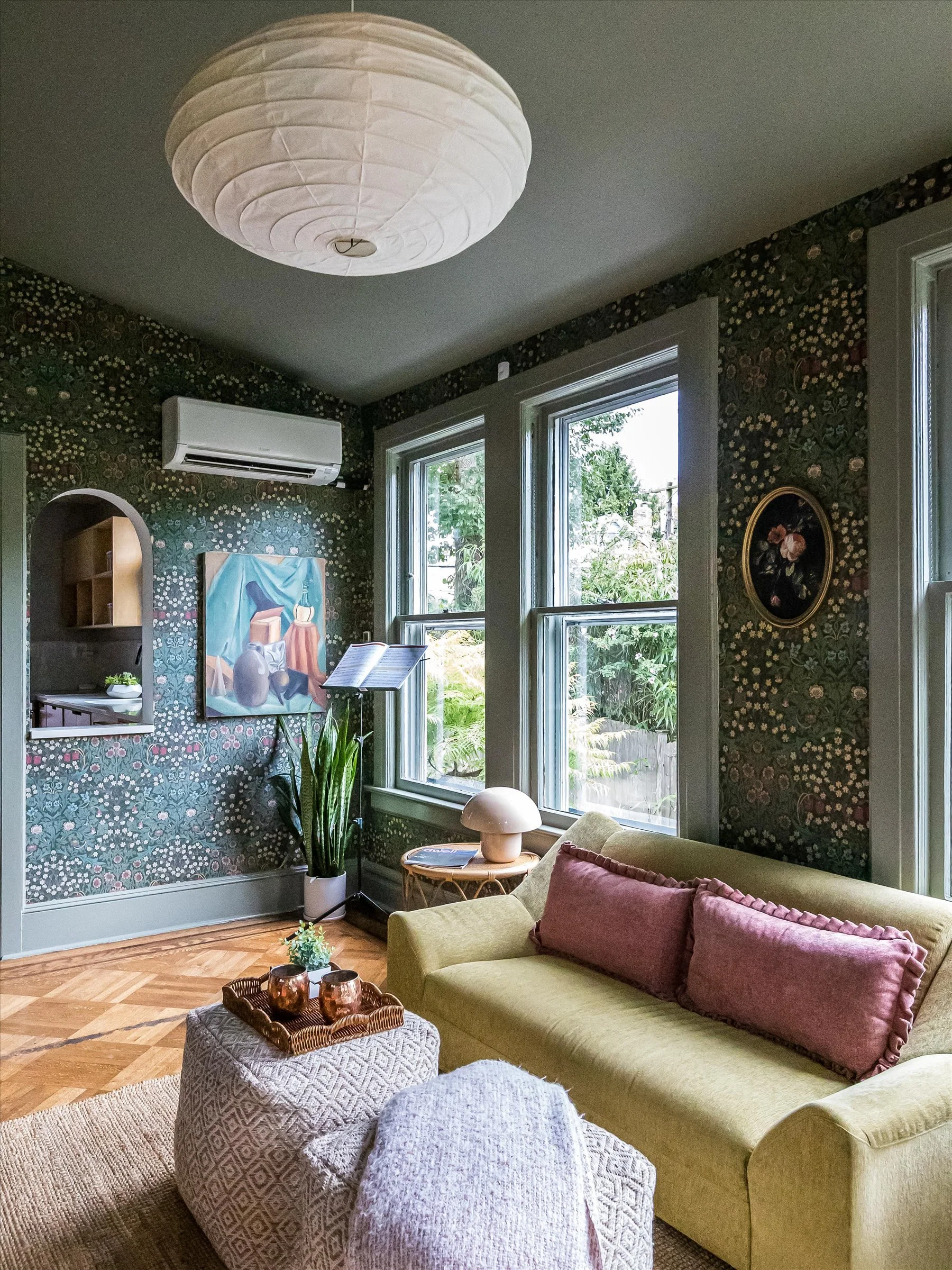 51-Sun Room.jpg