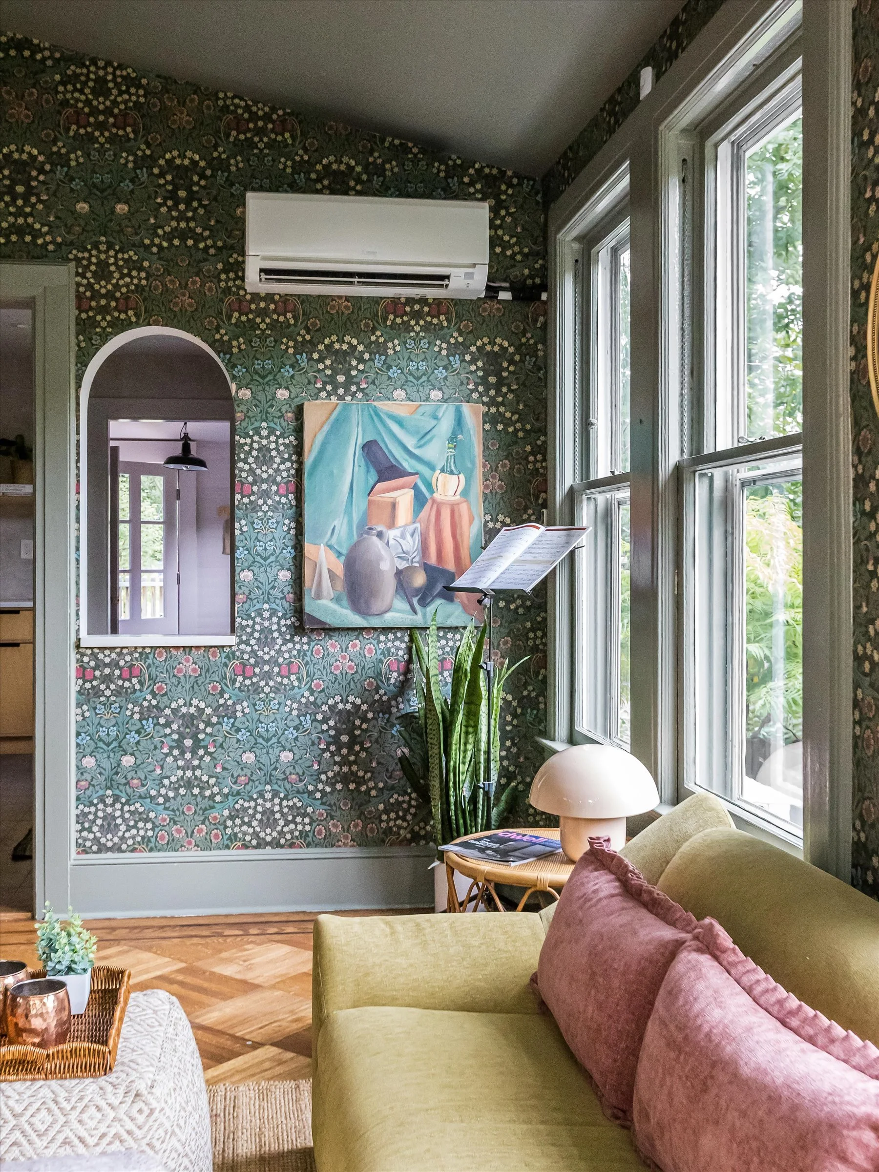 52-Sun Room.jpg