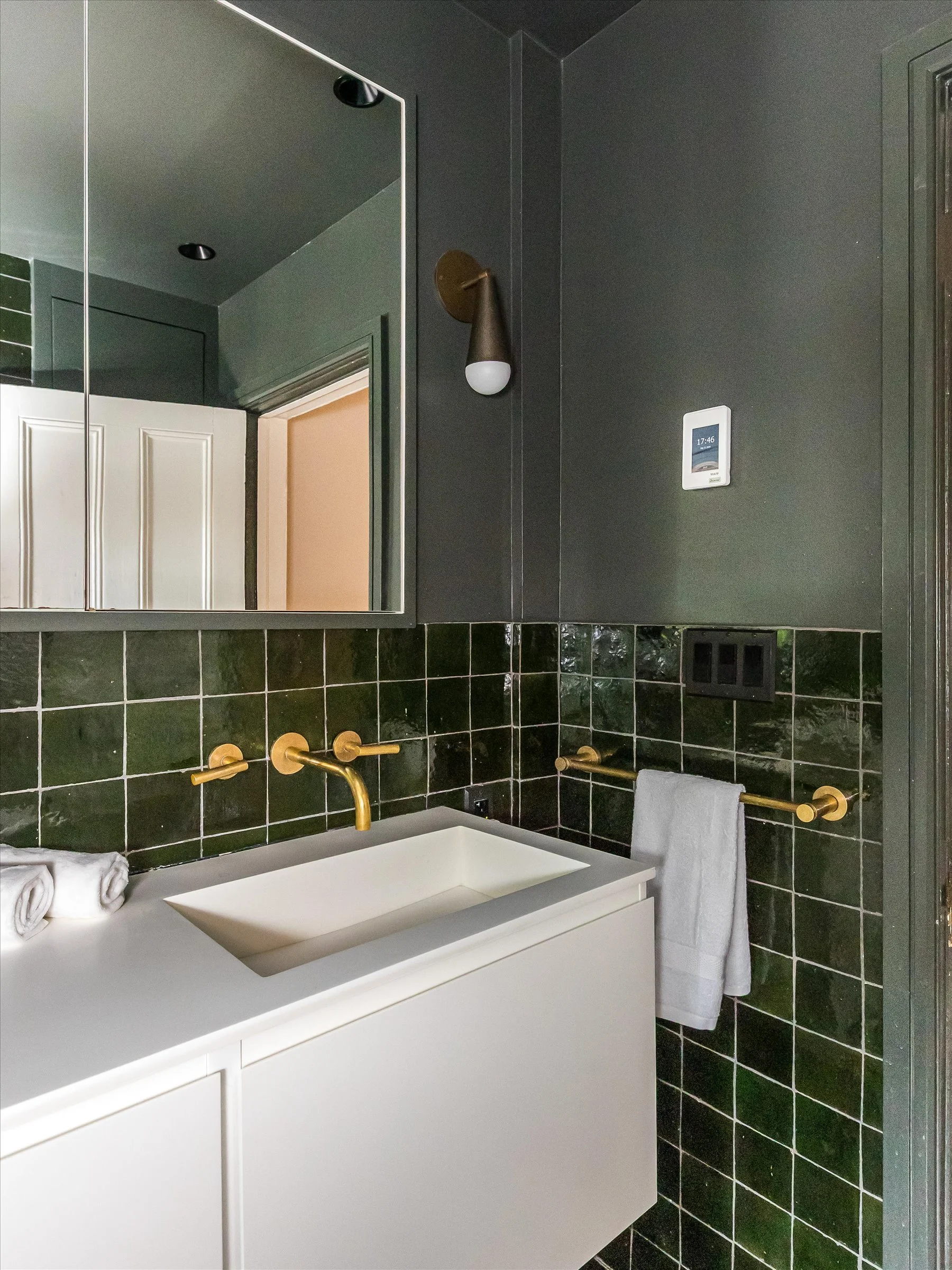 69-Bathroom.jpg