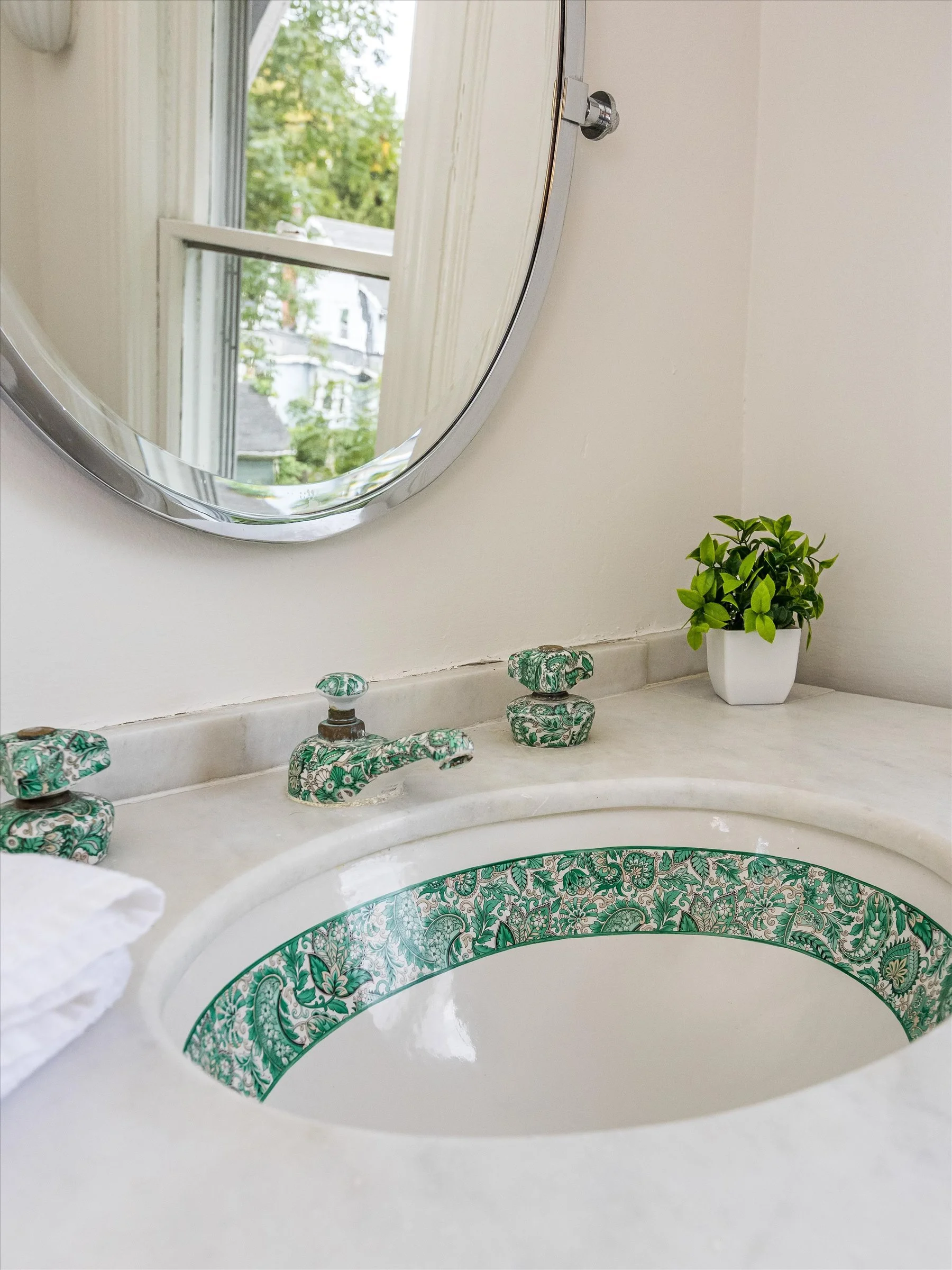 73-Bathroom.jpg