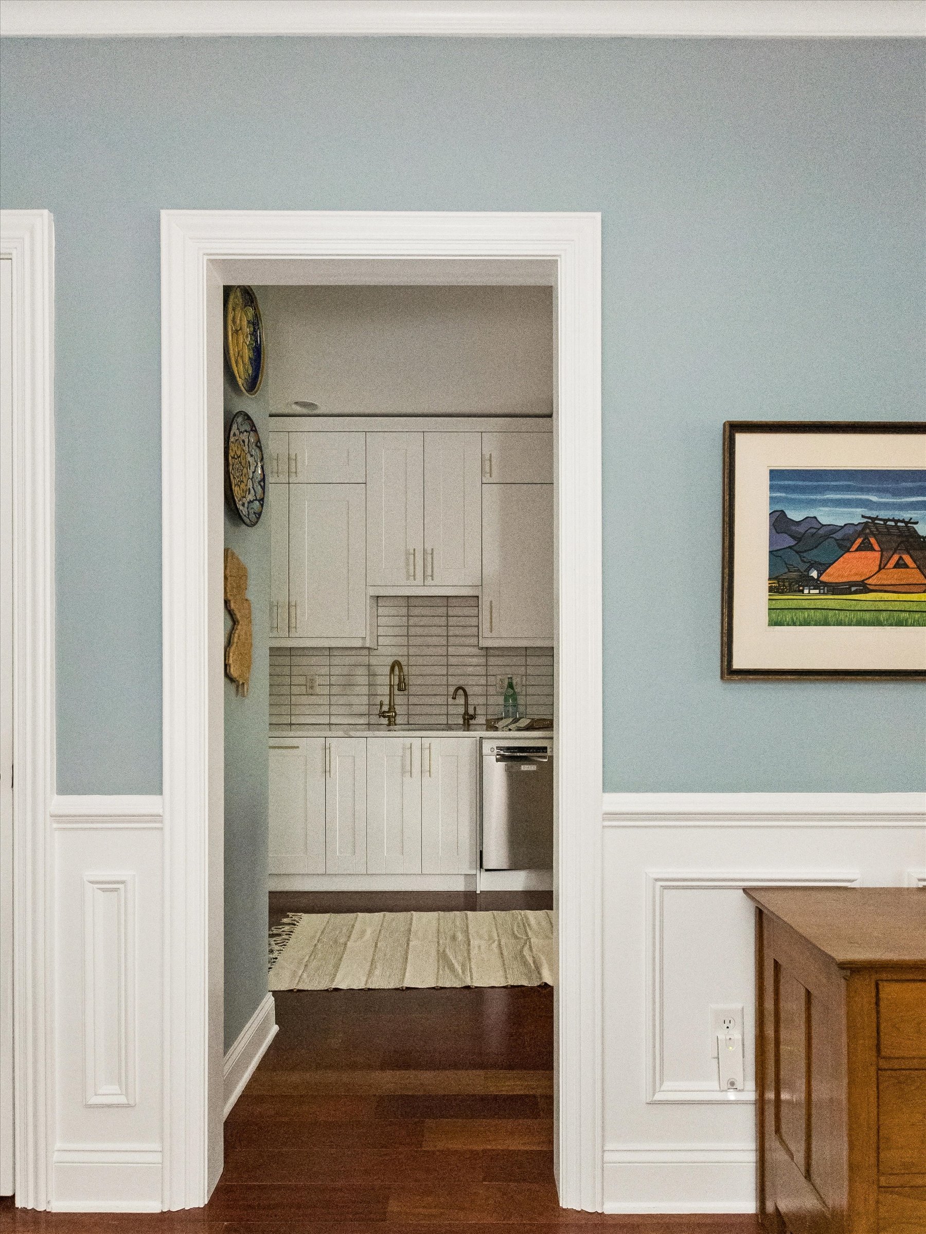 26-Foyer to Kitchen.jpg