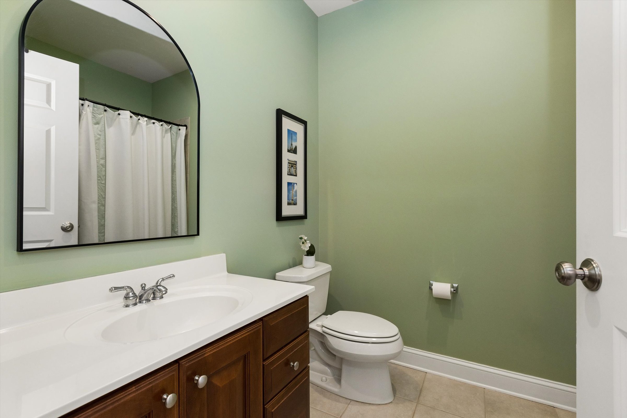46-Bathroom 2.jpg