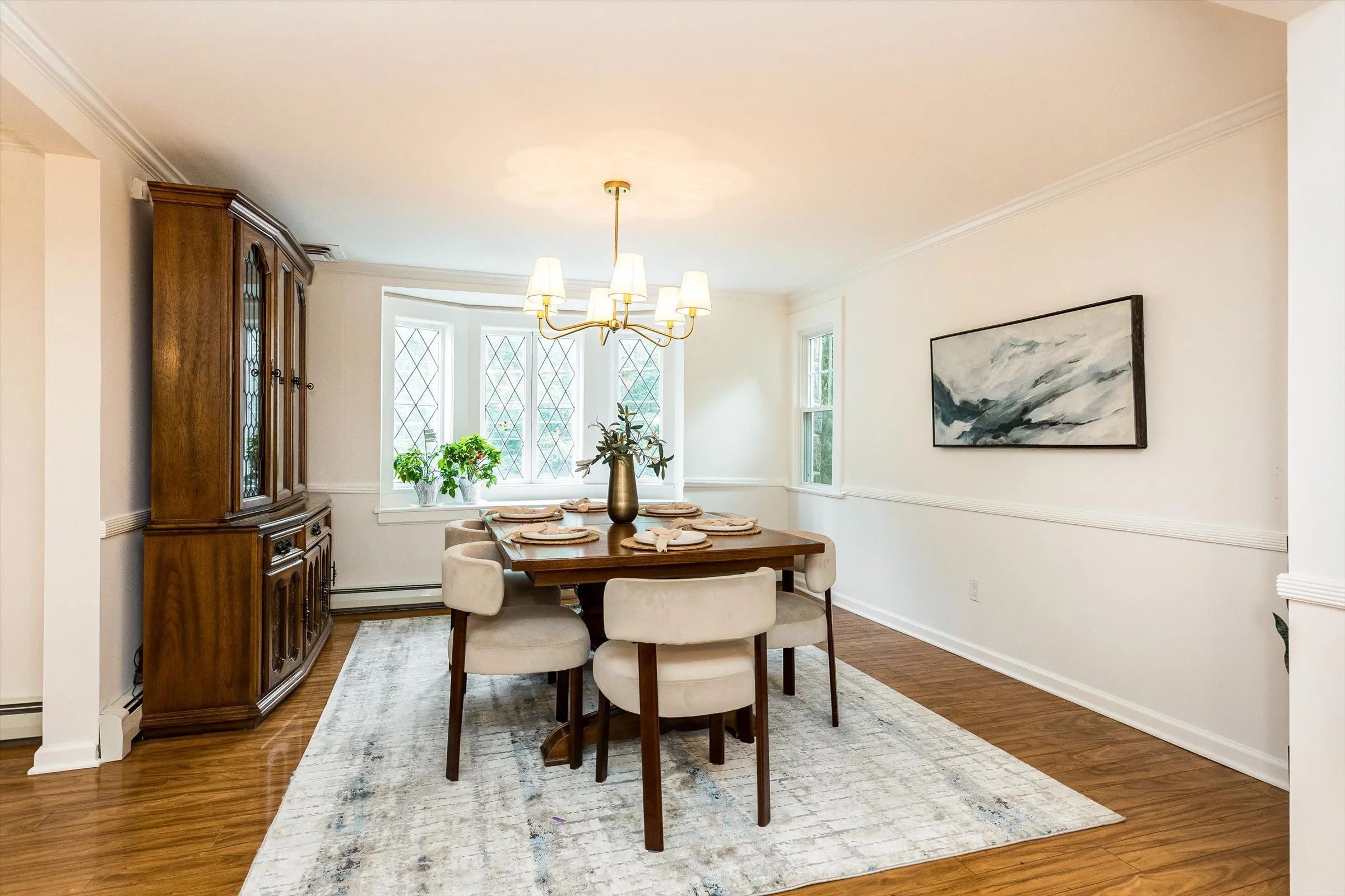 19-Dining Room.jpg