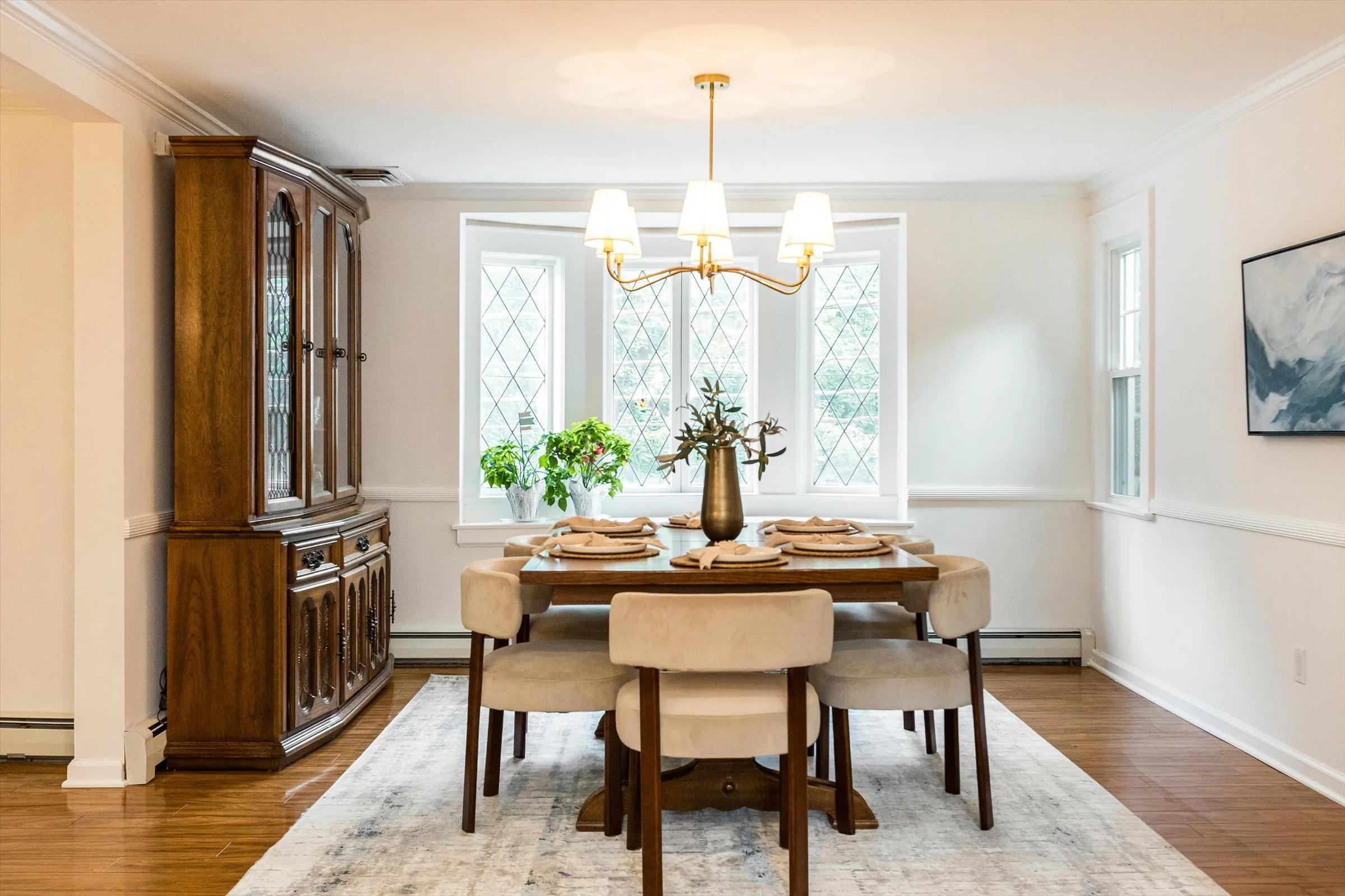 21-Dining Room.jpg
