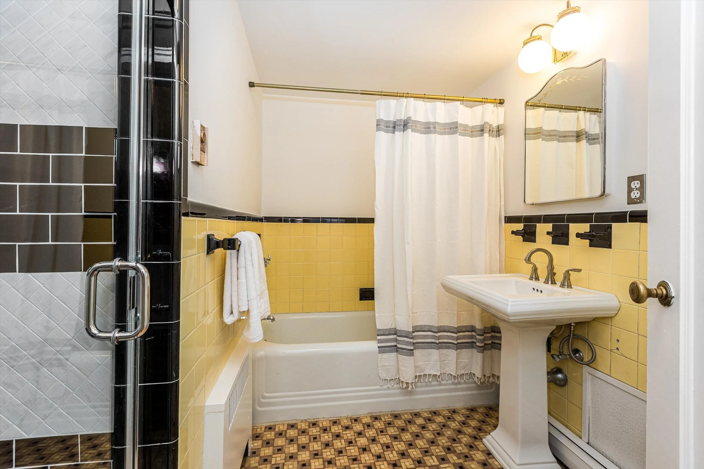 46-Bathroom.jpg