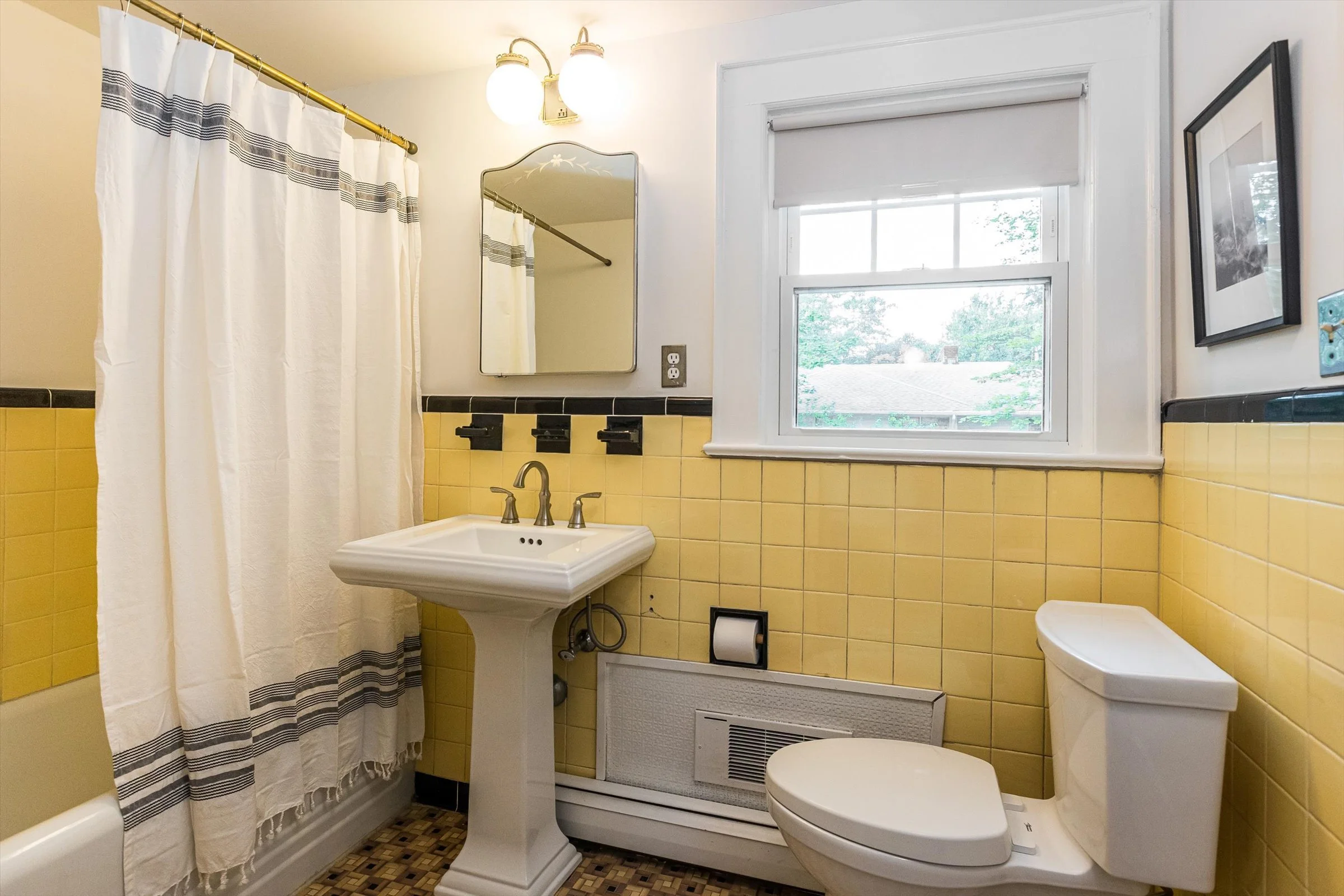47-Bathroom.jpg