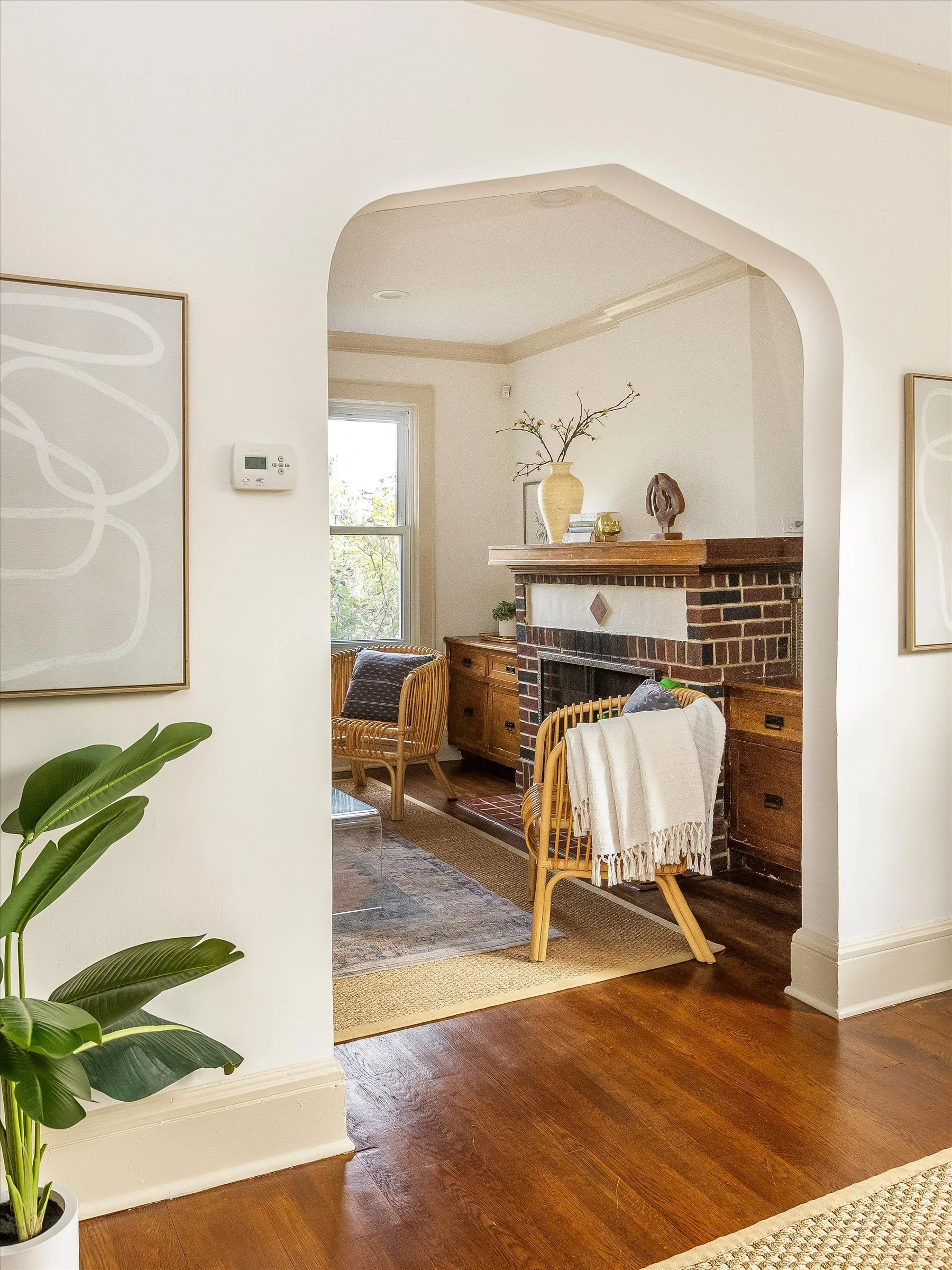 30-Family Room.jpg