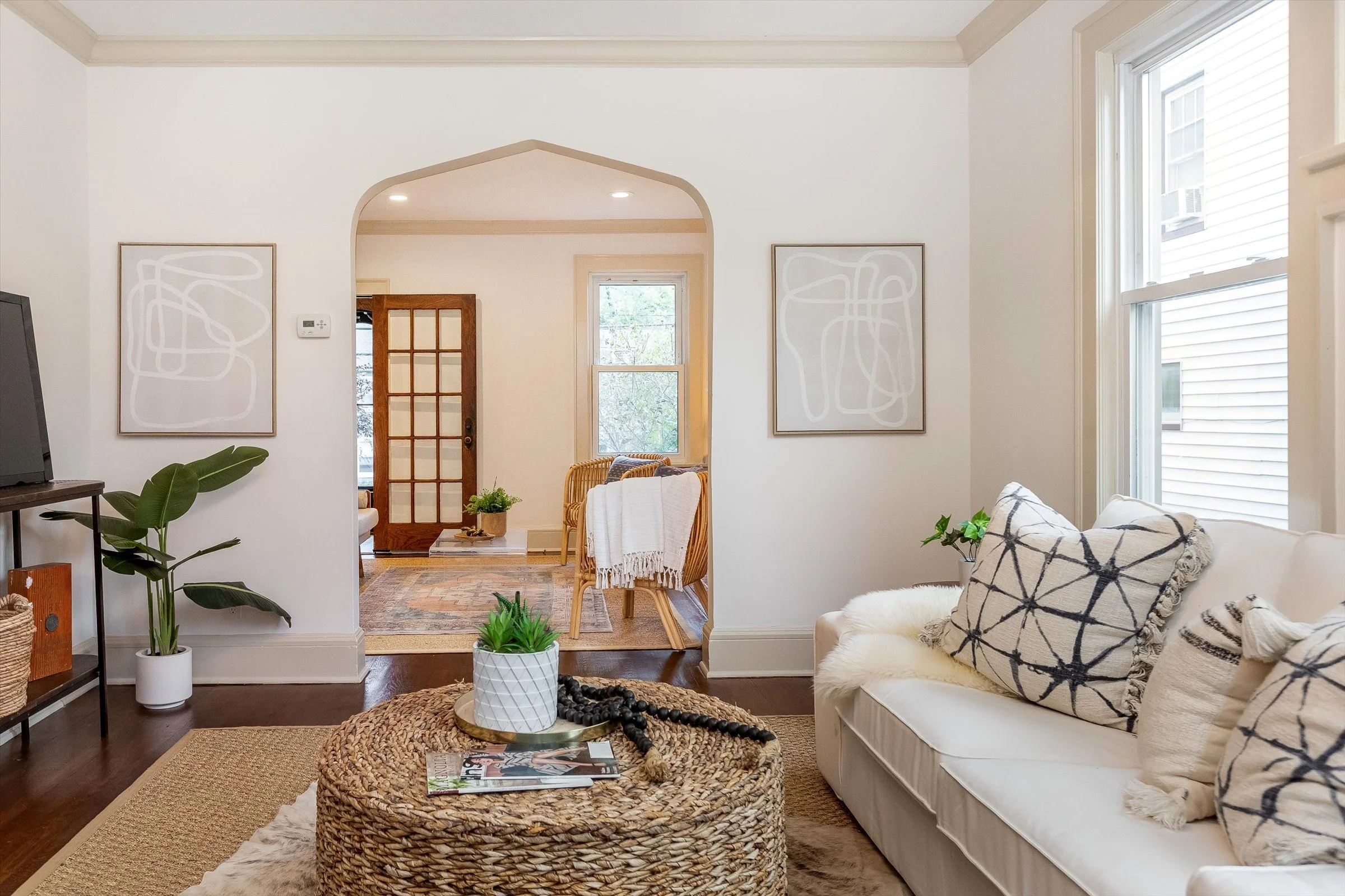 28-Family Room.jpg