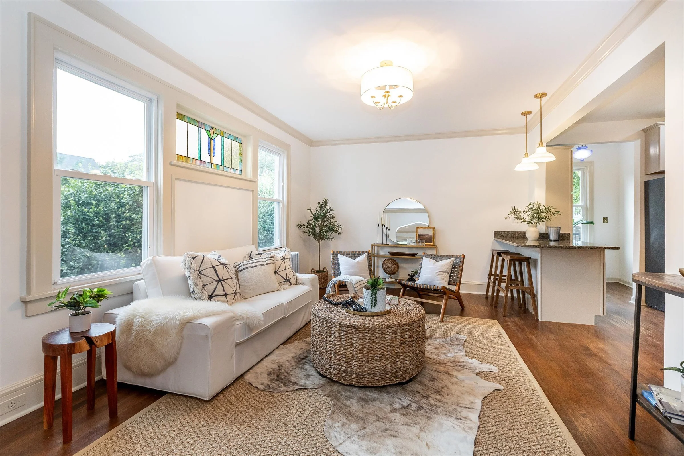 33-Family Room.jpg