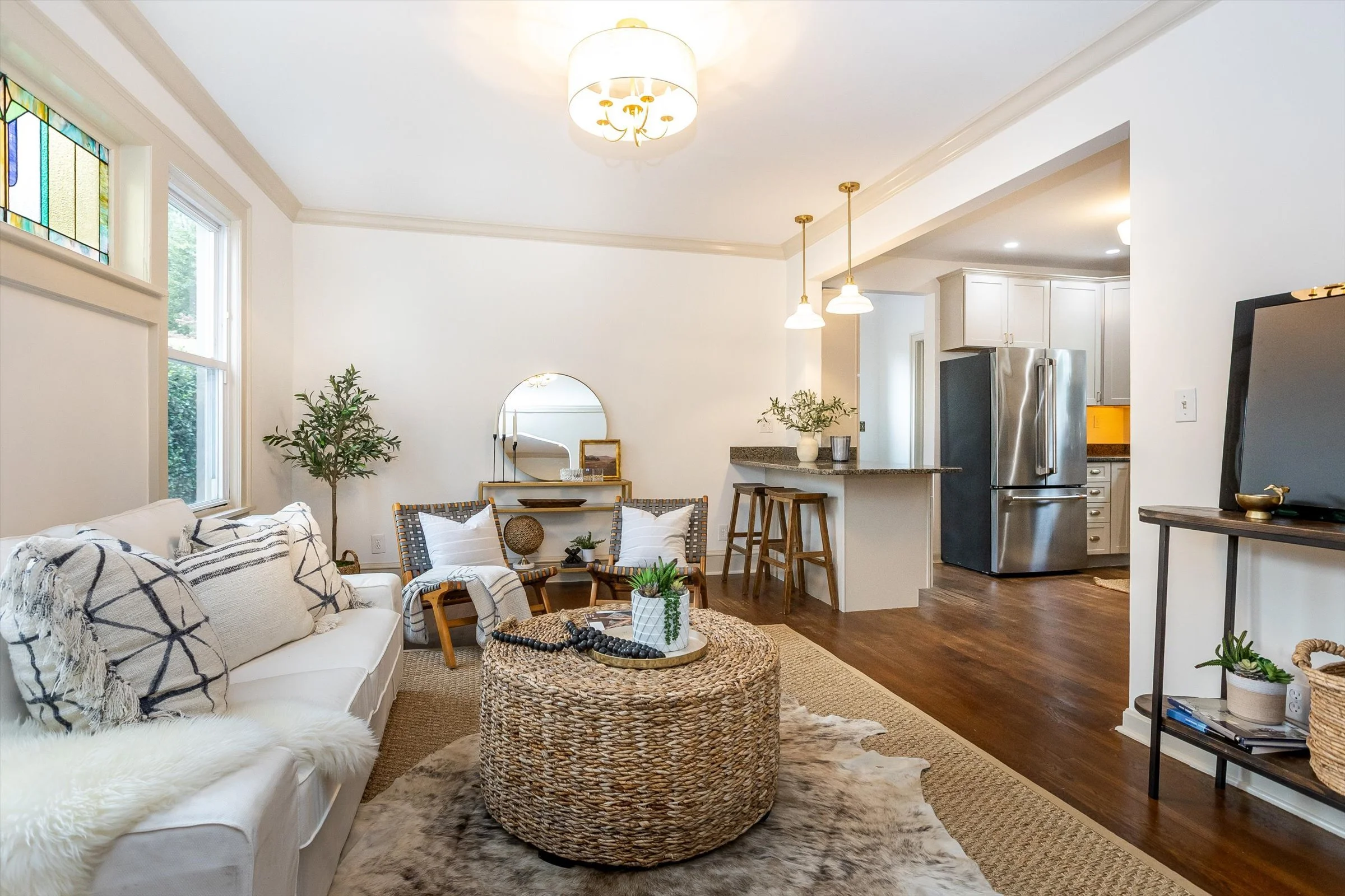 34-Family Room.jpg