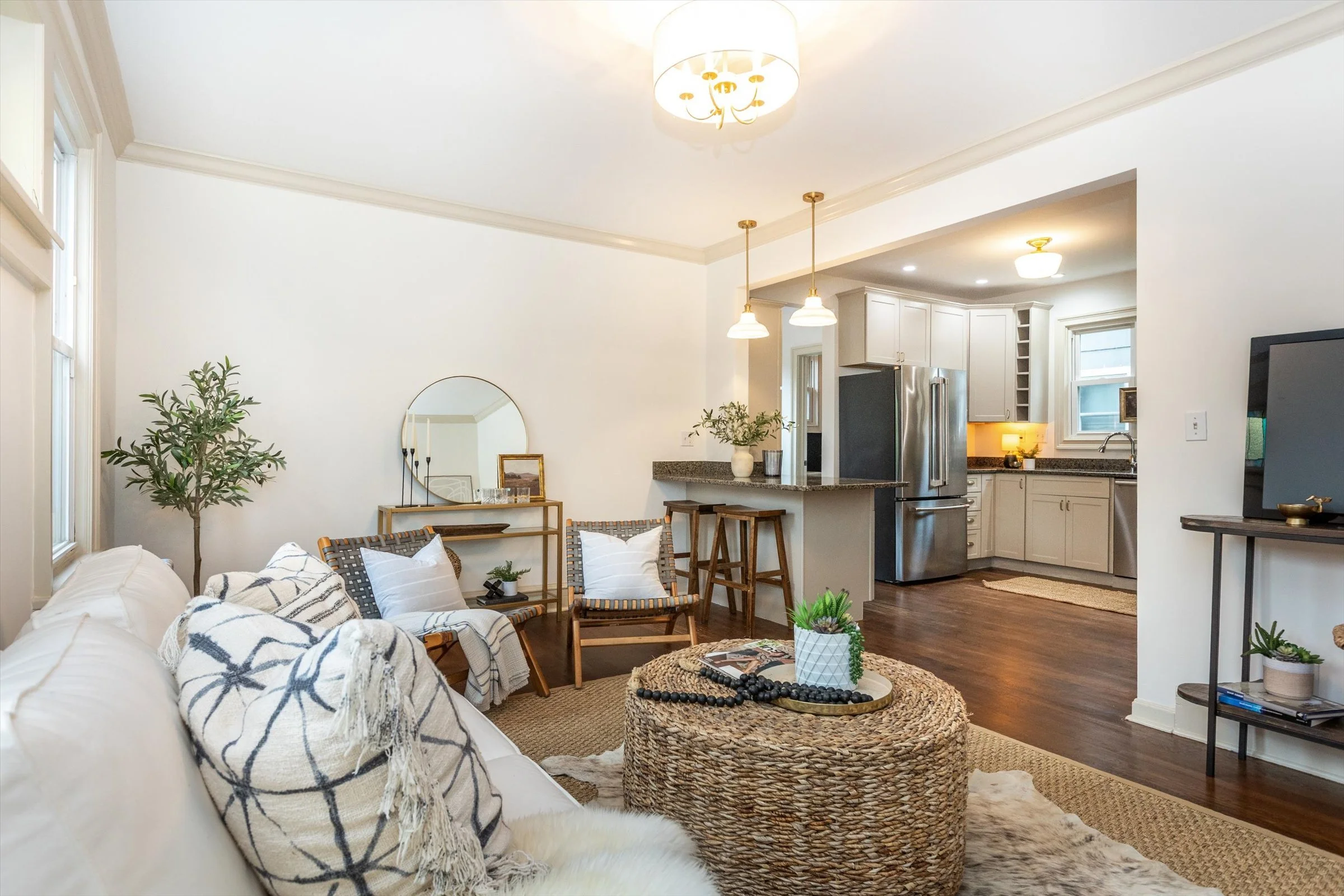 35-Family Room.jpg