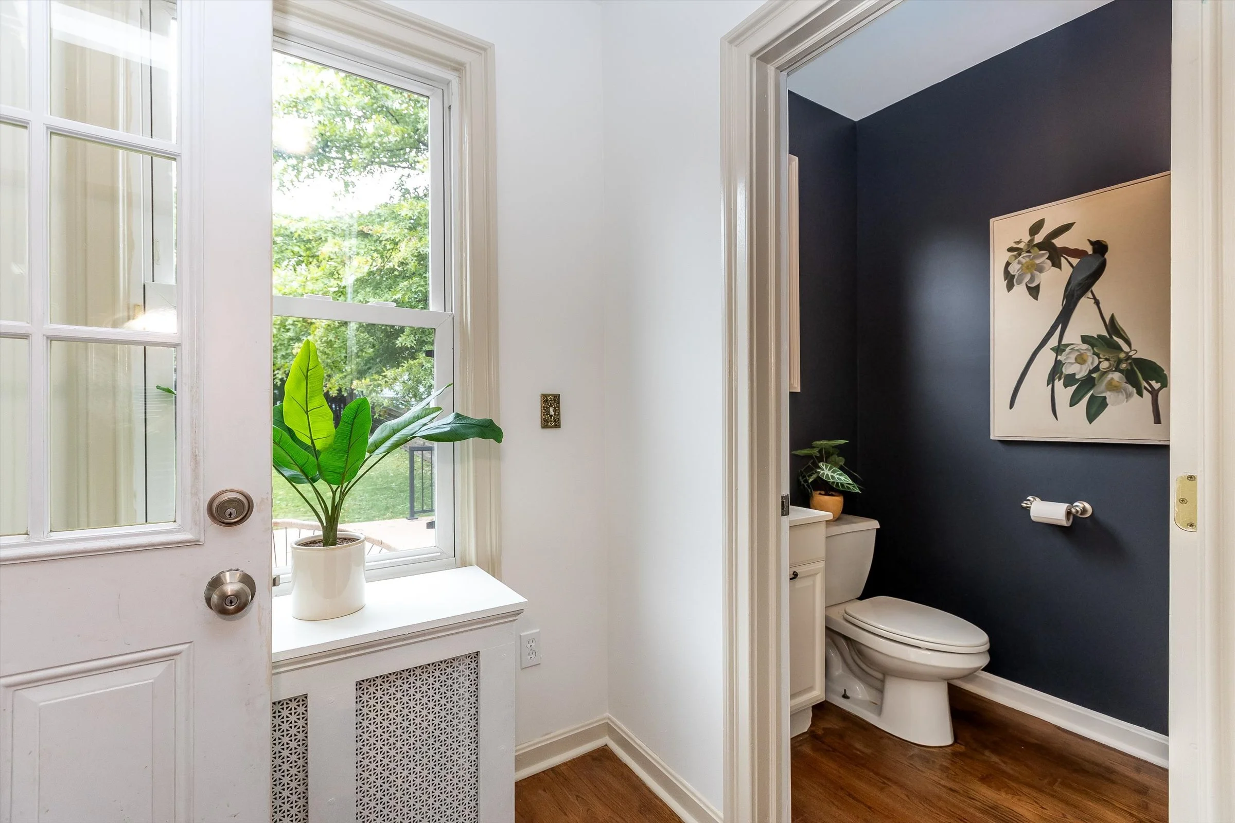 42-Powder Room.jpg