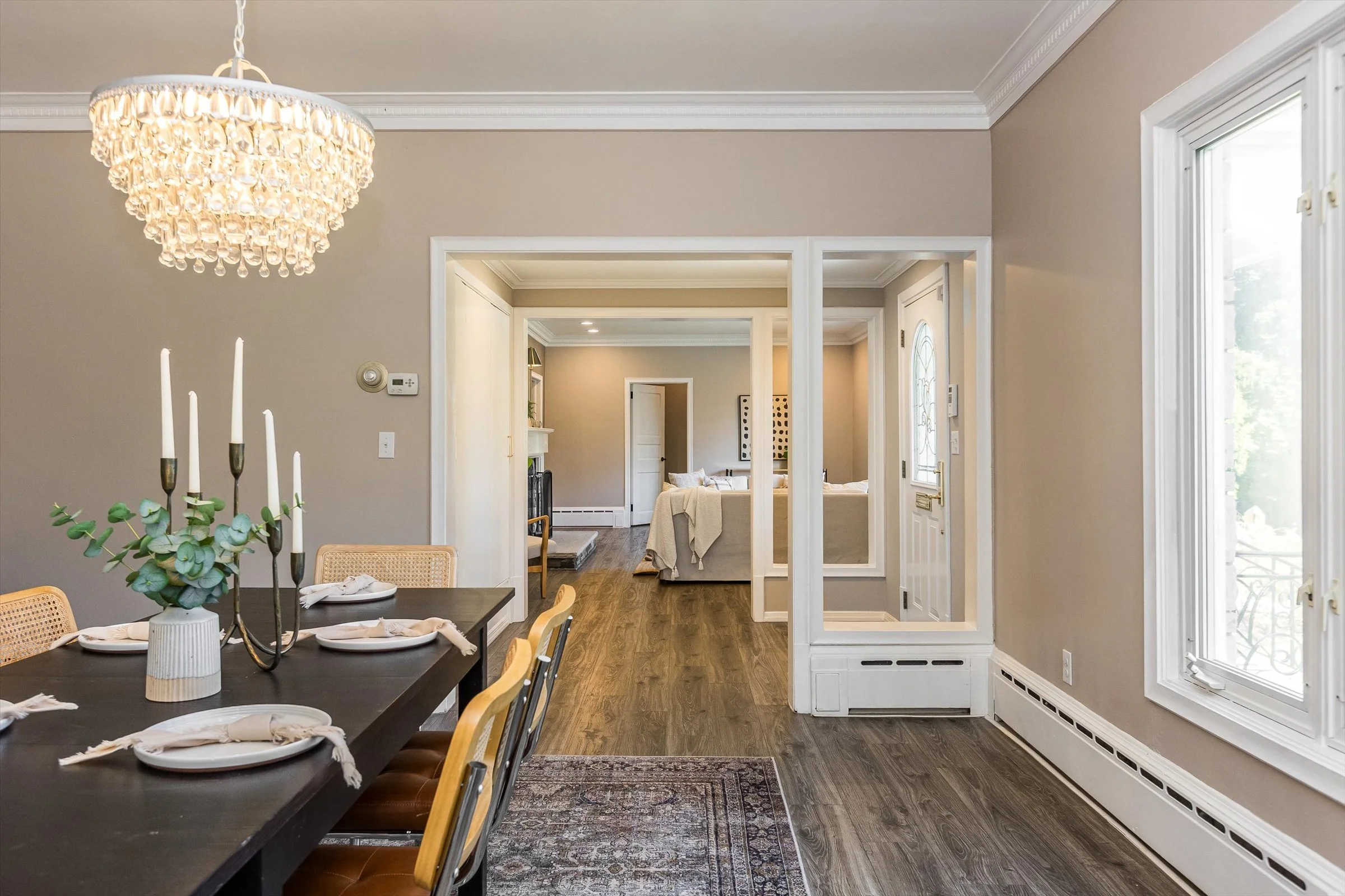 16-Dining Room.jpg