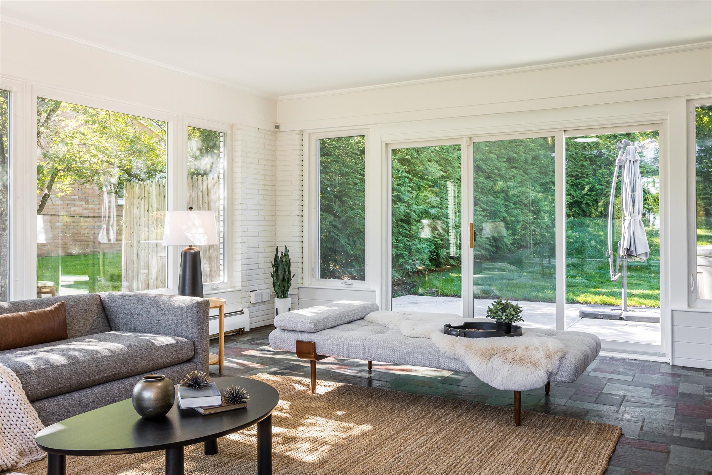 24-Family Room.jpg