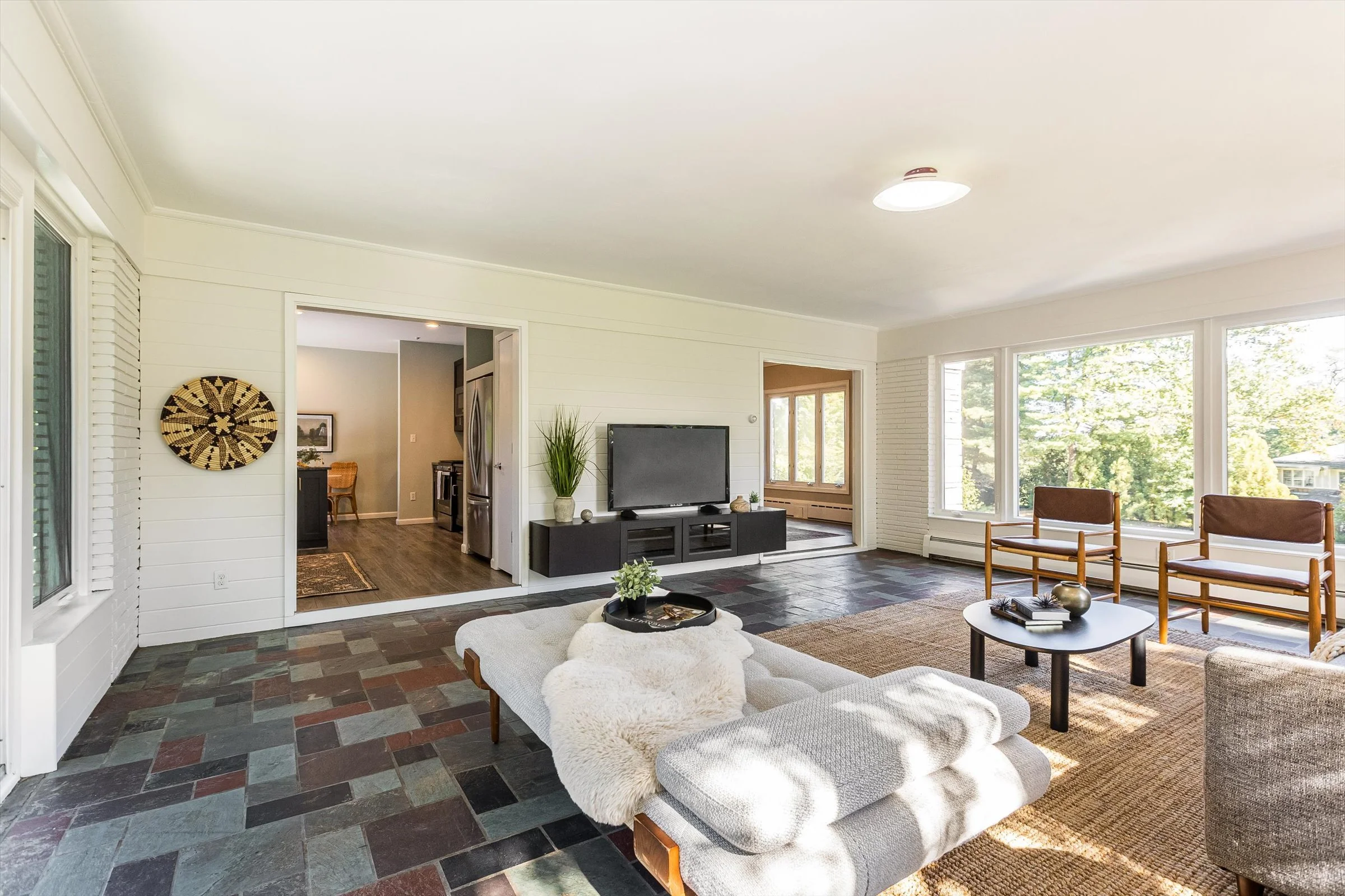 27-Family Room.jpg