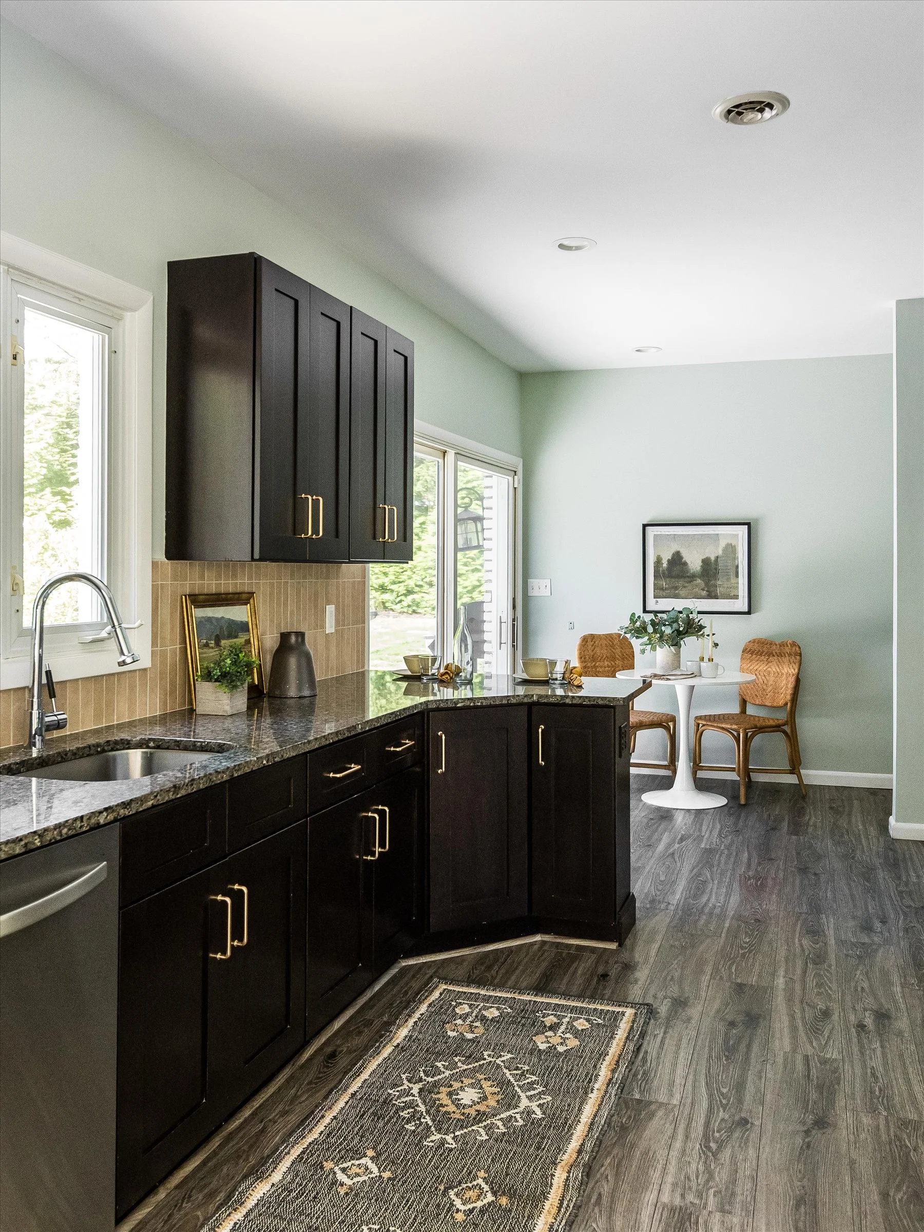 32-Kitchen.jpg