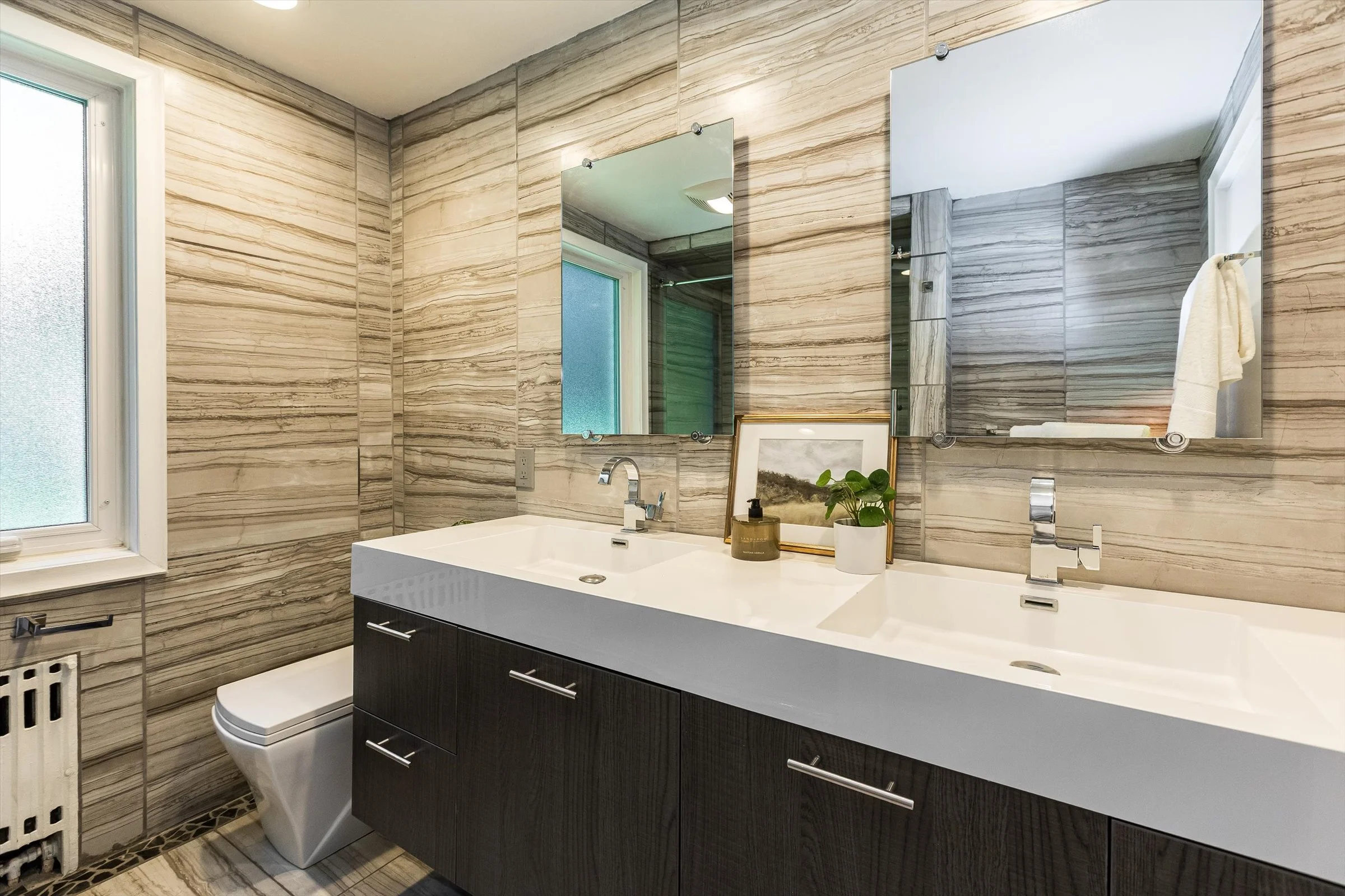 47-Bathroom.jpg
