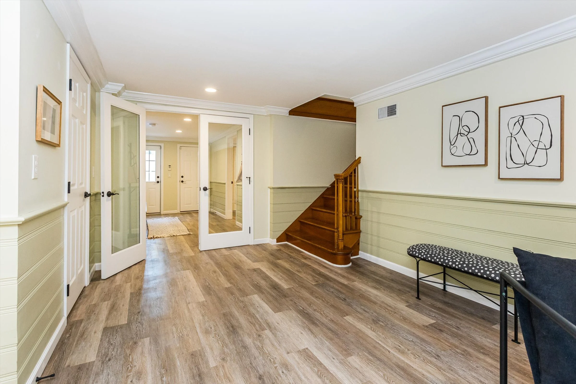 50-Lower Level Hallway.jpg