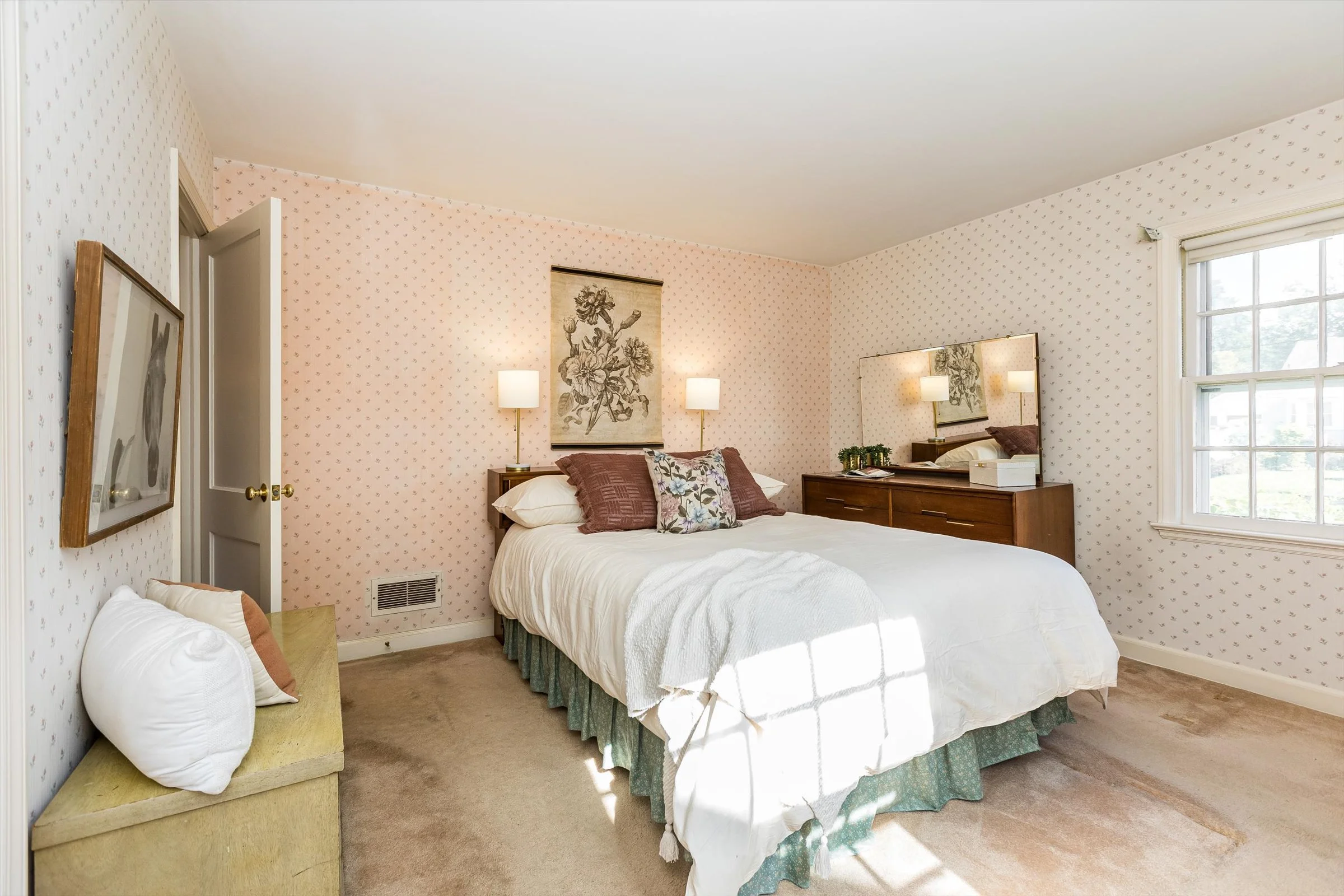 33-Primary Bedroom.jpg