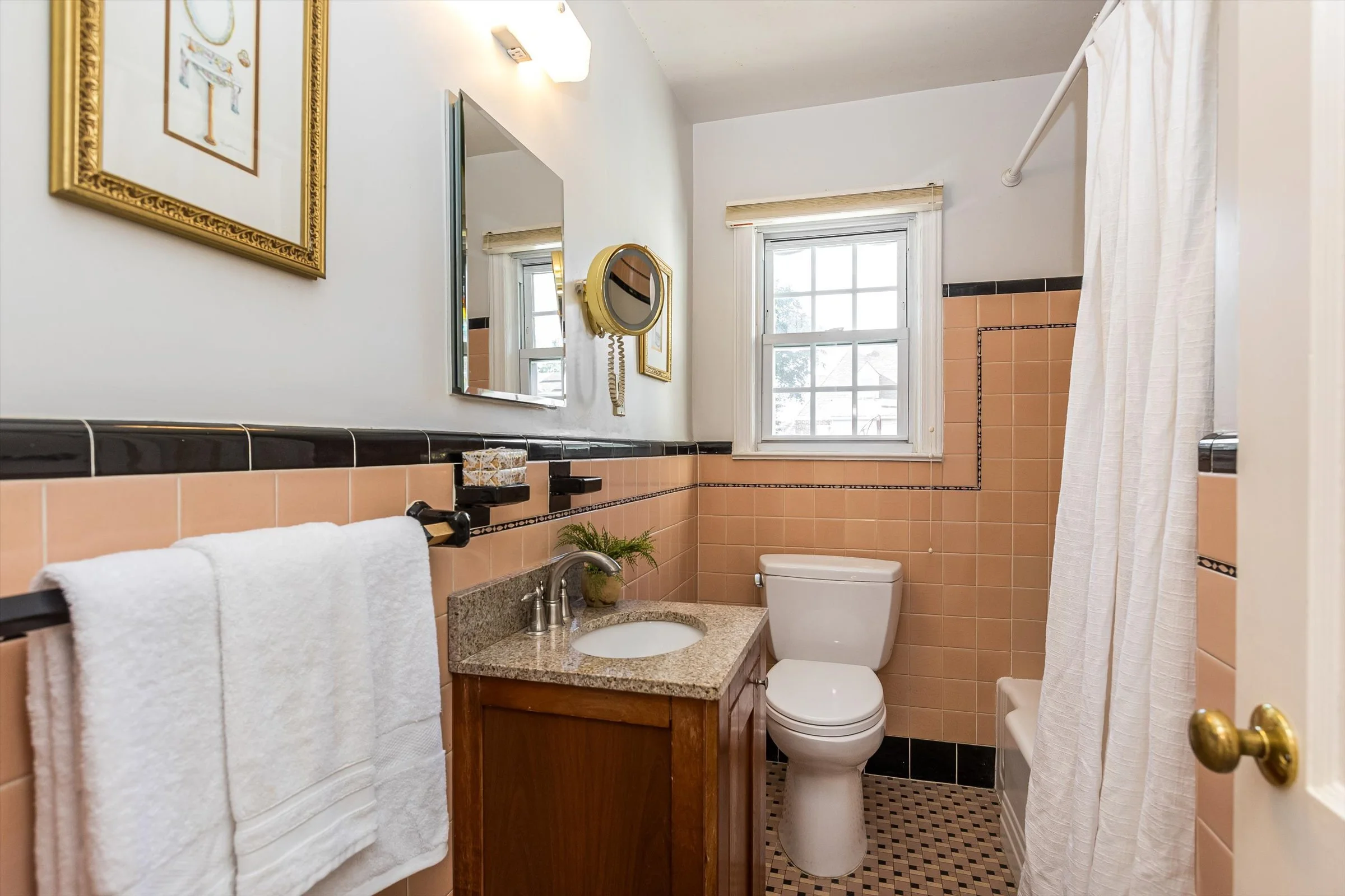 41-Bathroom.jpg