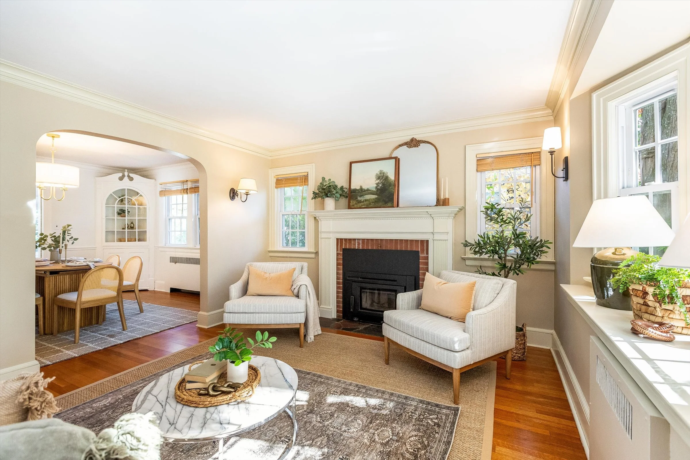 14-Living Room.jpg
