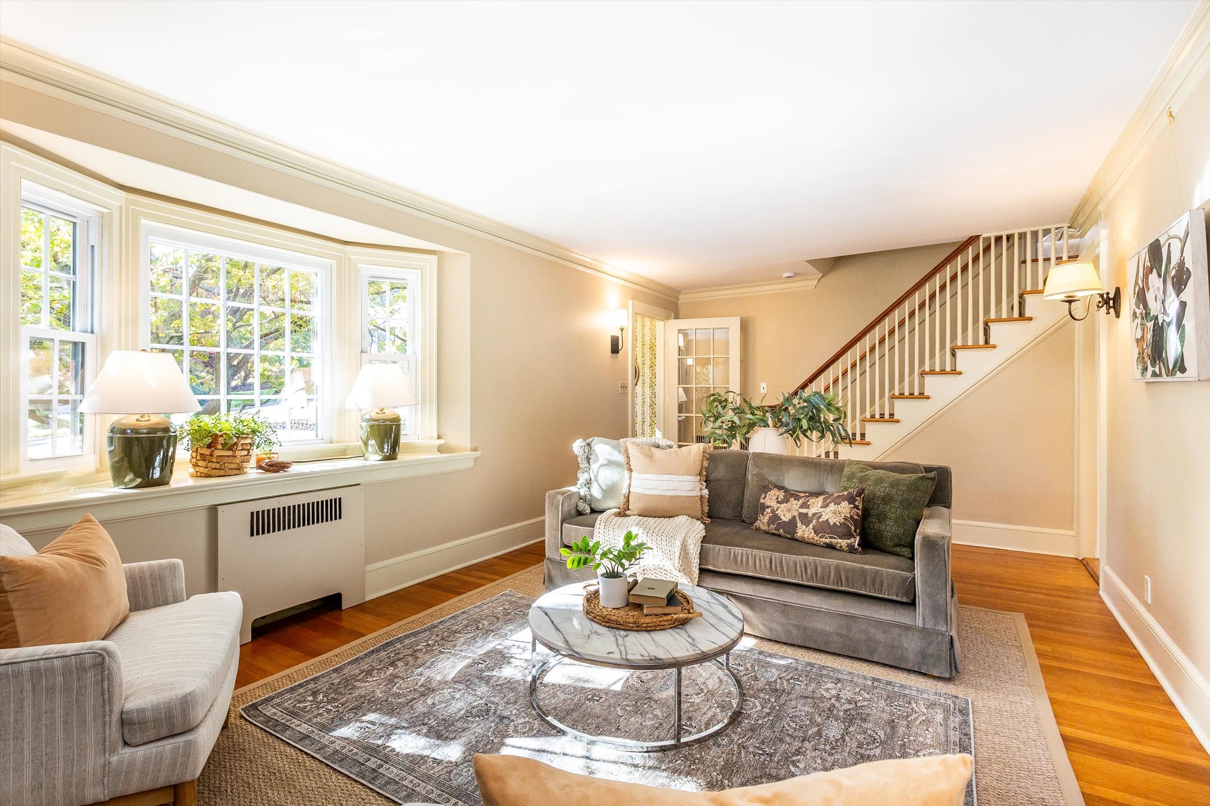 18-Living Room.jpg