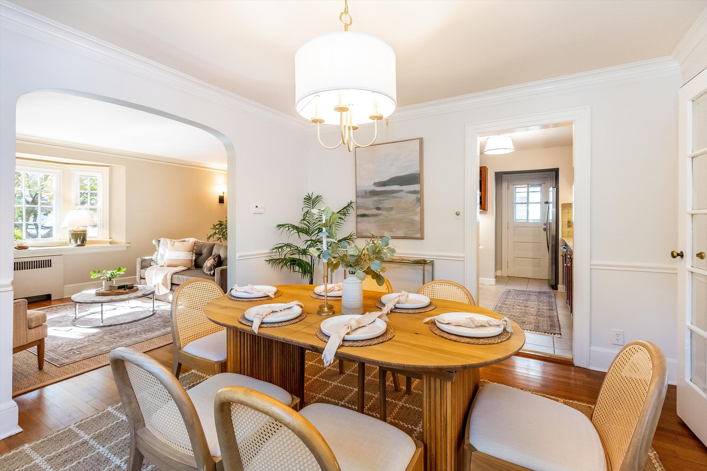 31-Dining Room.jpg