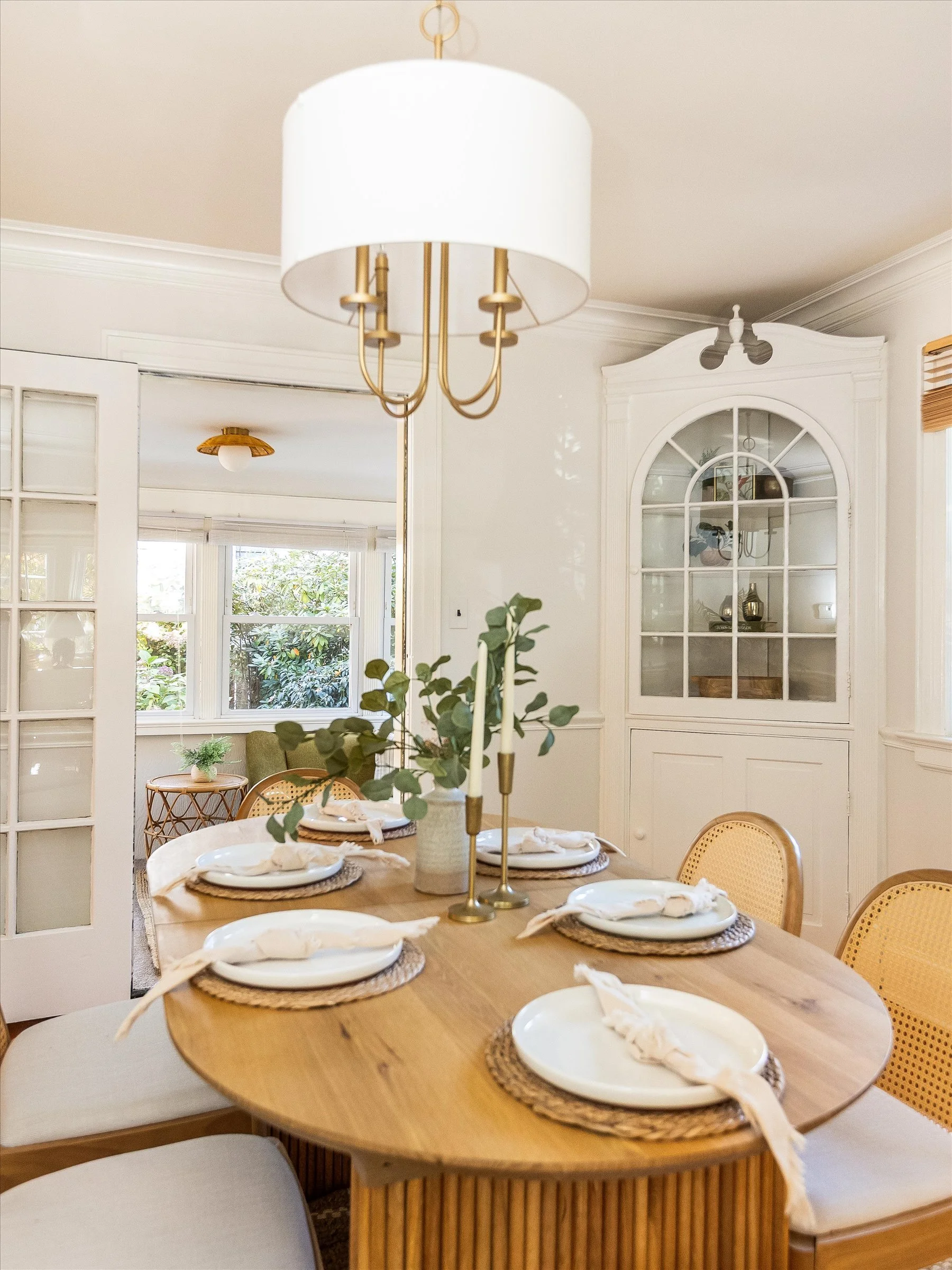 28-Dining Room.jpg