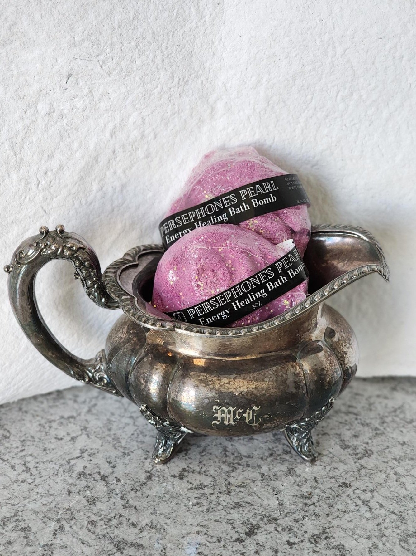 Persephone's Pearl Bath Bomb