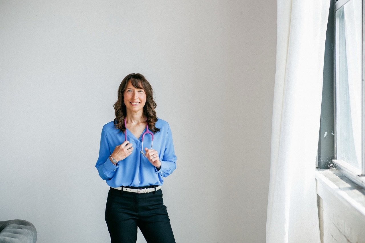 The Doctor is in! Love the clean, bright look of these headshots for Dr. Woz that we took as she prepared to open her own practice, @mulberrymd . 
⠀⠀⠀⠀⠀⠀⠀⠀⠀
Rochester NY Headshot Photographer