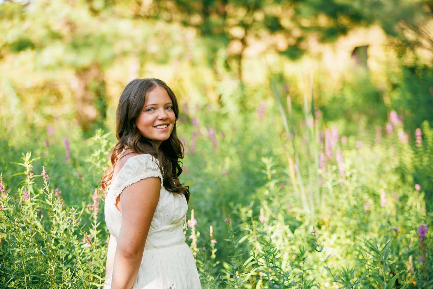 Dream summer afternoons ahead just like this one. One more day to book senior sessions for $100 off!

https://www.kellykester.com/senior-portraits-2026