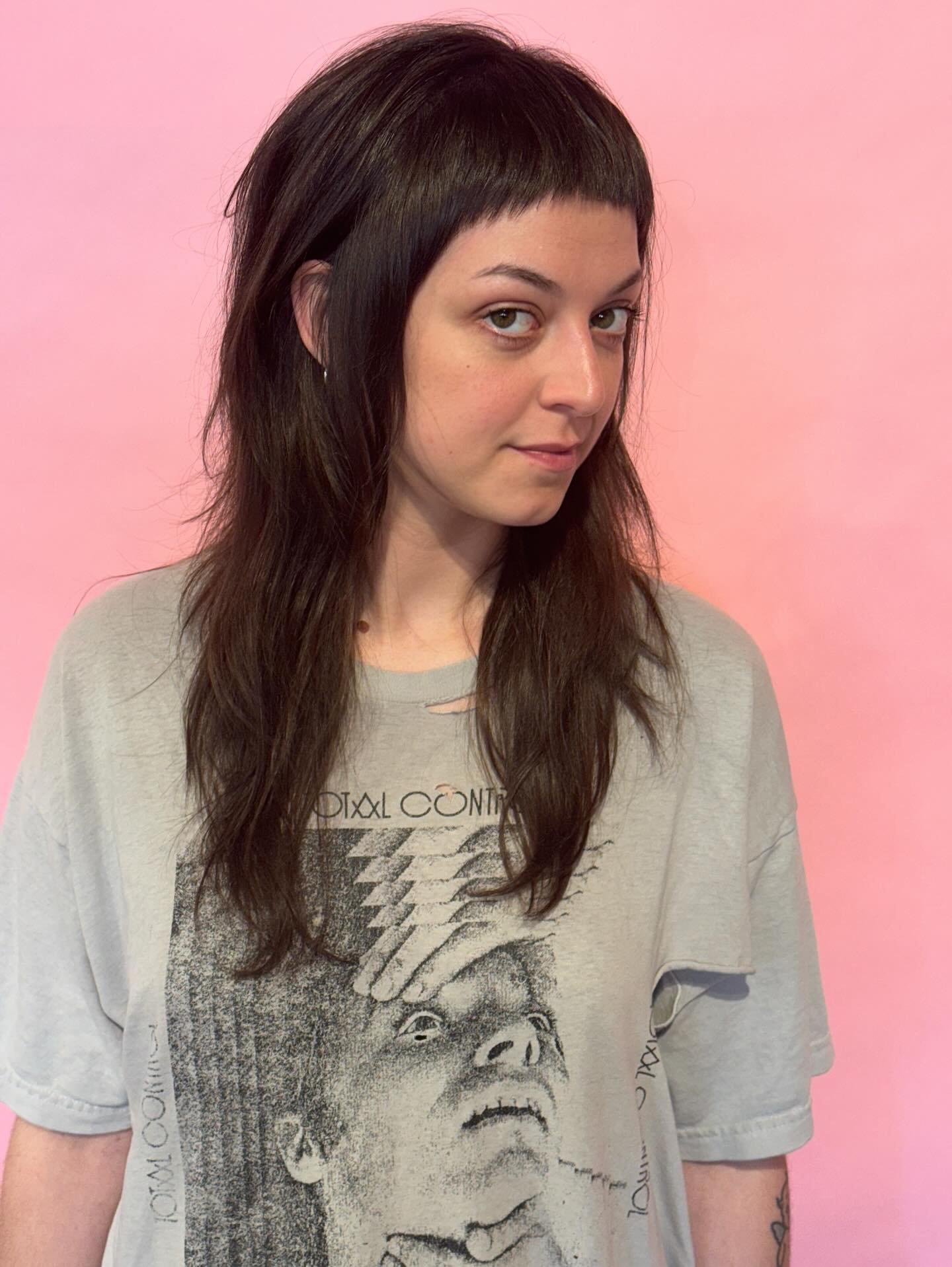 This is your sign to get baby bangs 🌀🫦🌀

#TacomaStylist #TacomaSmallBusiness #TacomaSalon #Tacomarazorcut #Razorcut #Bangs #CurtainBangs #Mullet #RazorMullet #Shag #Shullet #HairHasNoGender #CoolHair #CuteHair #HotHair #SeattleStylist #SeattleSalo