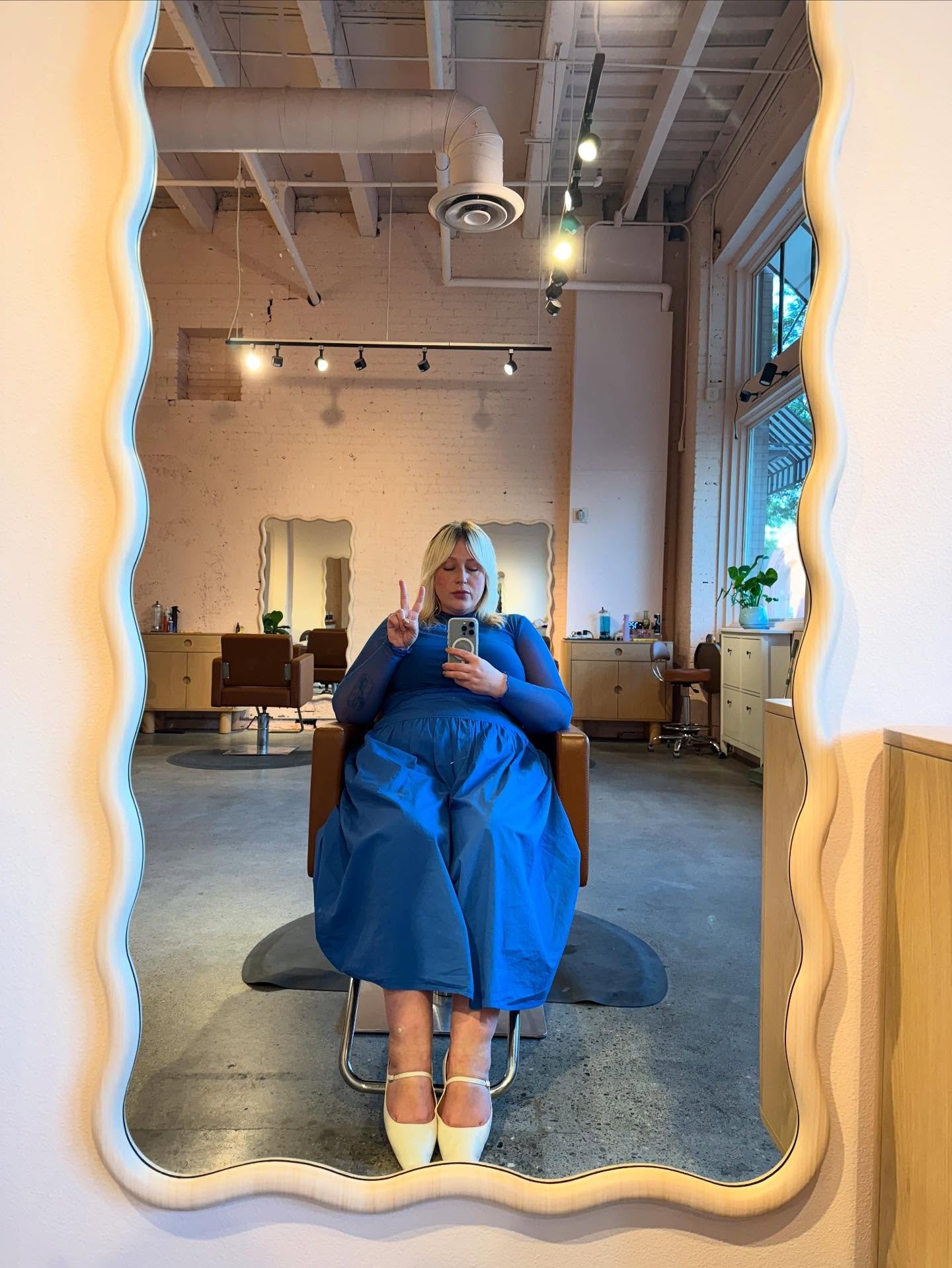 Big news for clients in both Seattle and Tacoma! ✨💕🌸 

after almost 3 years of building clientele from the ground up I am finally ready to move to a full time schedule in the city I love, live in and now own a business in! 

TACOMA: I will be addin