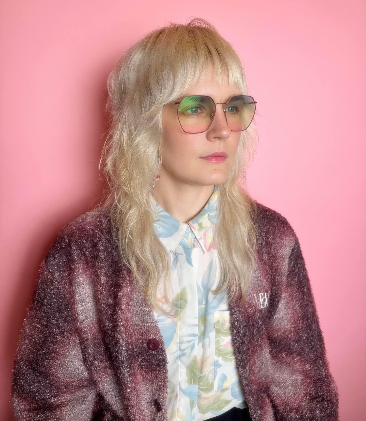 Haircut by moi on angelic forever muse Milda ✨ @ohmilda 

#TacomaStylist #TacomaSmallBusiness #TacomaSalon #Tacomarazorcut #Razorcut #Bangs #CurtainBangs #Mullet #RazorMullet #Shag #Shullet #HairHasNoGender #CoolHair #CuteHair #HotHair #SeattleStylis
