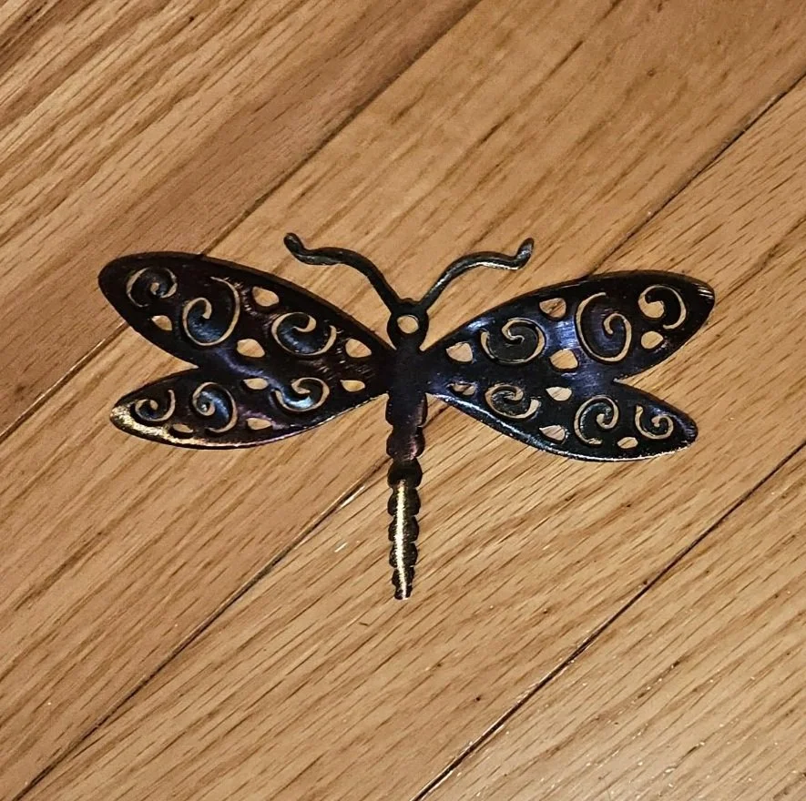METALgarden-Dragonfly-Ornament-Wall-Decoration.jpg
